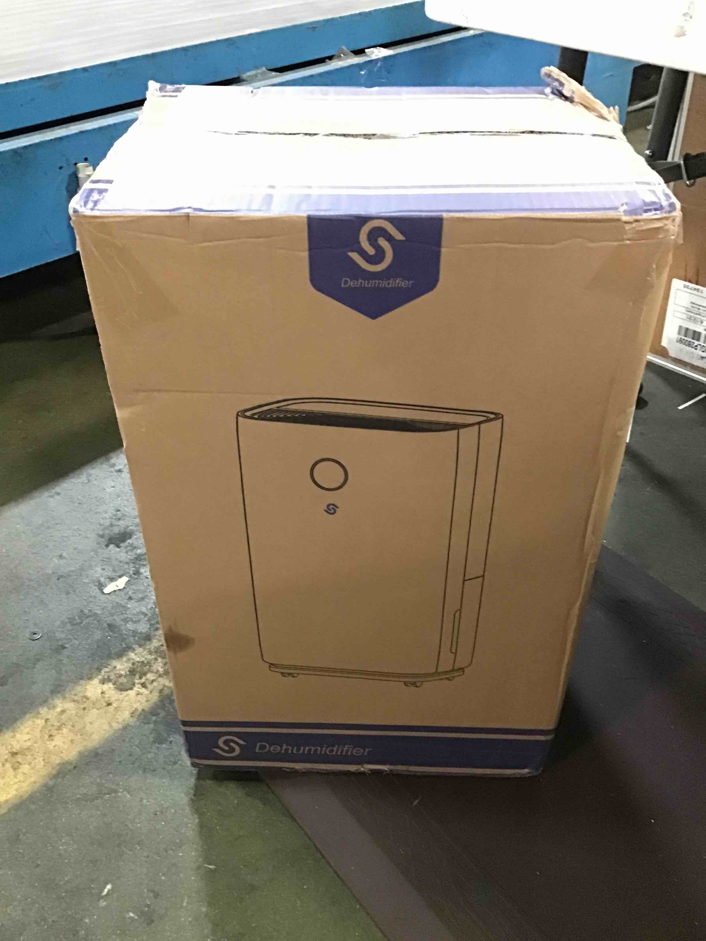 https://s3.amazonaws.com/lotting-images-prod/bidfta/BLU5094754_1688397250954.jpeg