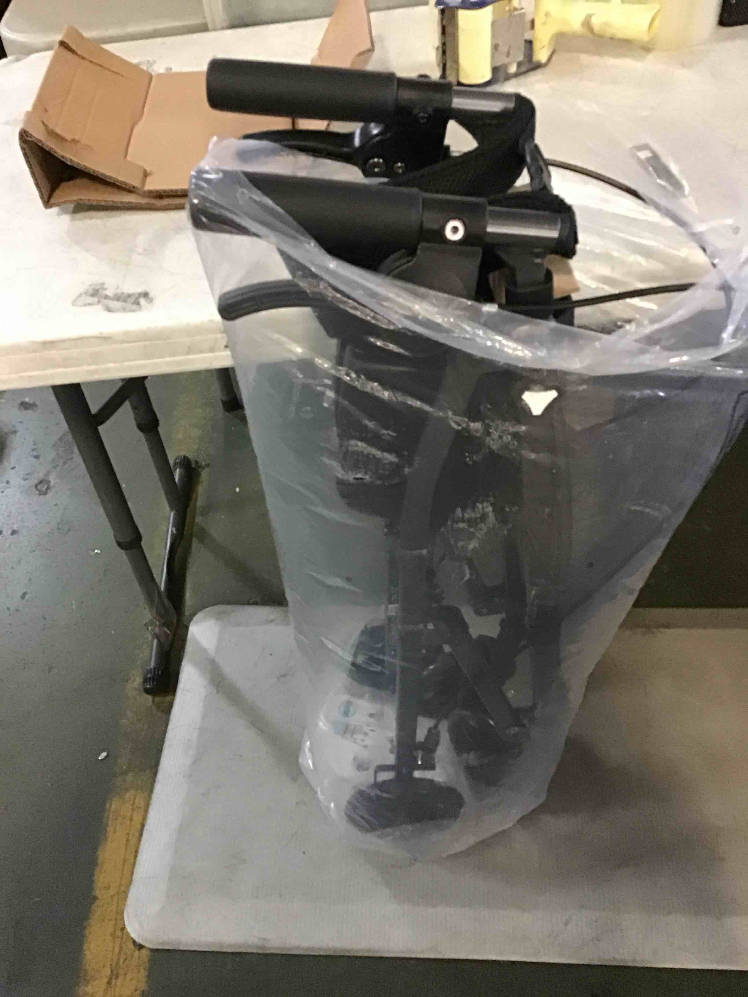 https://s3.amazonaws.com/lotting-images-prod/bidfta/BLU5095945_1694088898478.jpeg