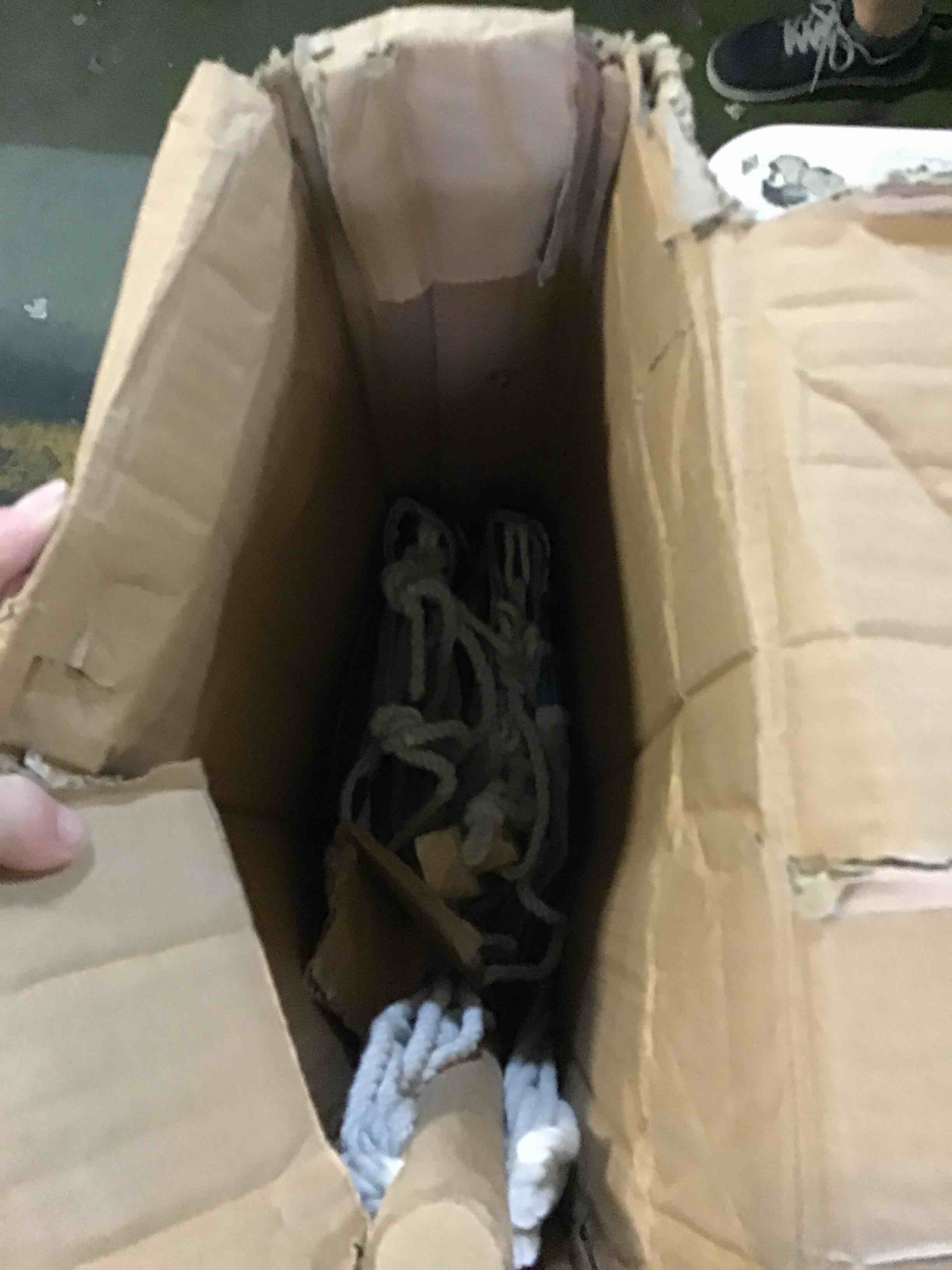 https://s3.amazonaws.com/lotting-images-prod/bidfta/BLU5096033_1694107936107.jpeg