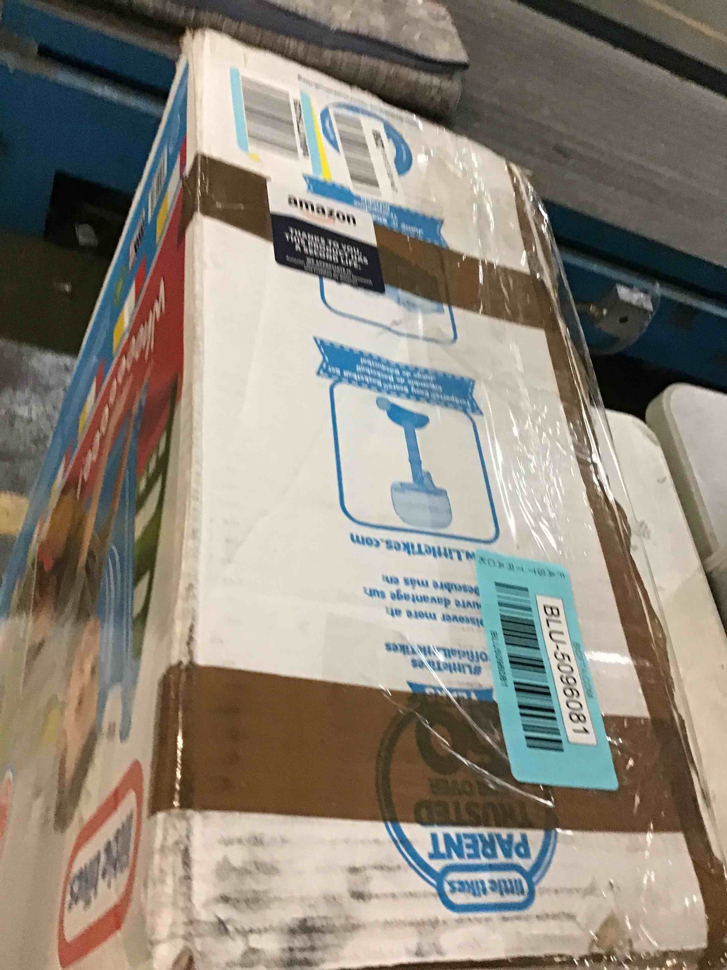 https://s3.amazonaws.com/lotting-images-prod/bidfta/BLU5096081_1694117067381.jpeg