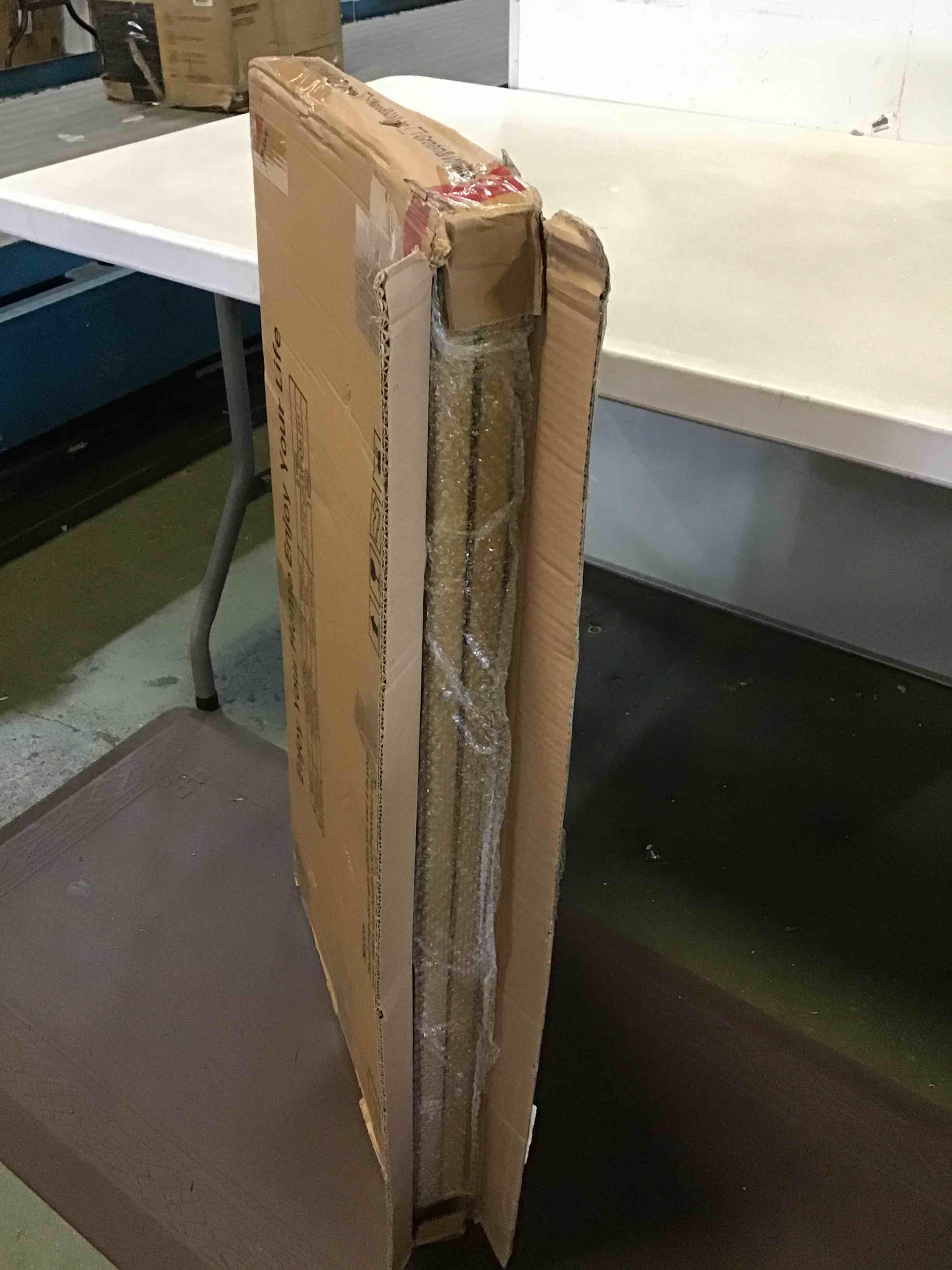 https://s3.amazonaws.com/lotting-images-prod/bidfta/BLU5096385_1694784776885.jpeg