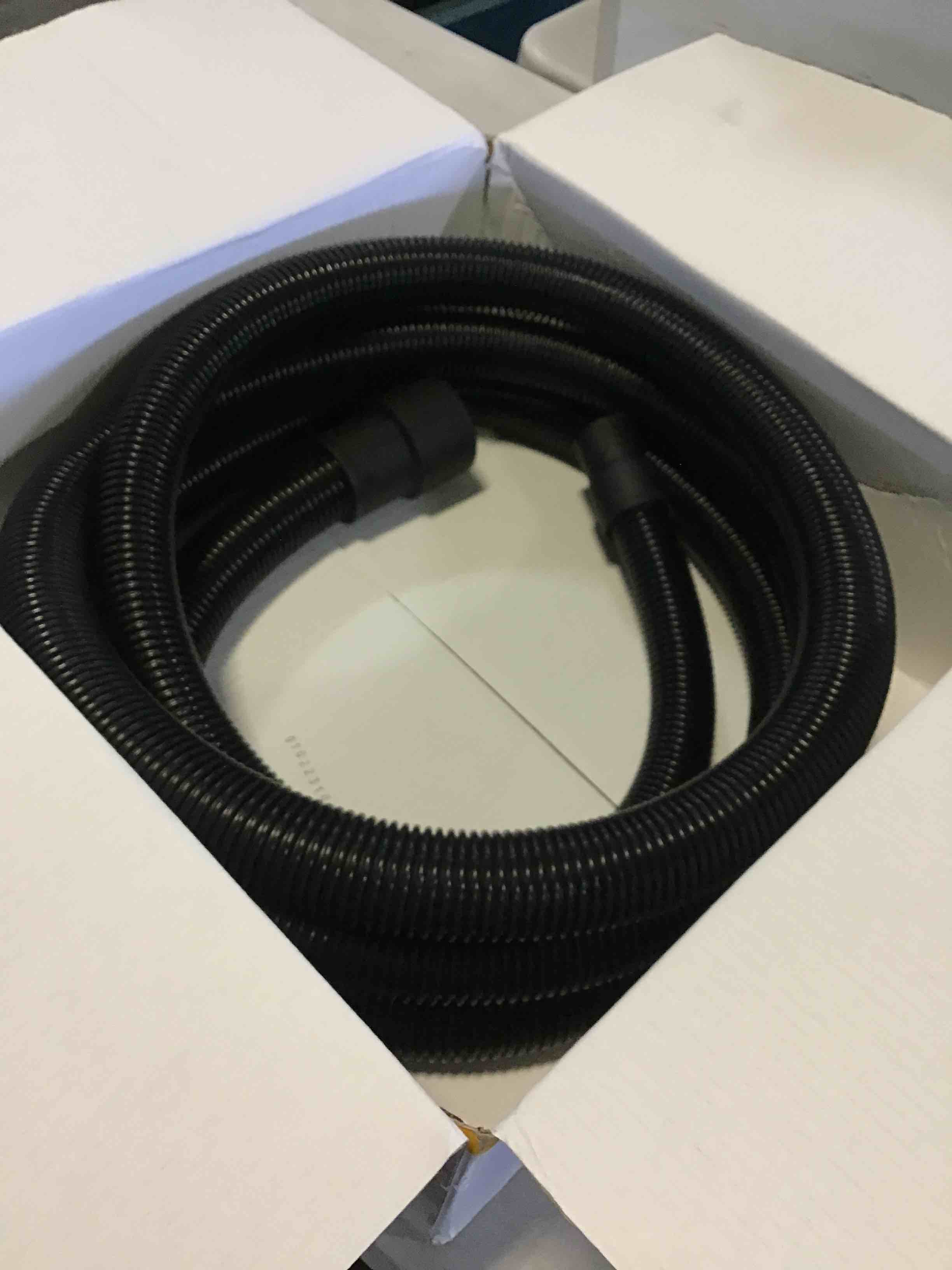 https://s3.amazonaws.com/lotting-images-prod/bidfta/BLU5096424_1694798257428.jpeg