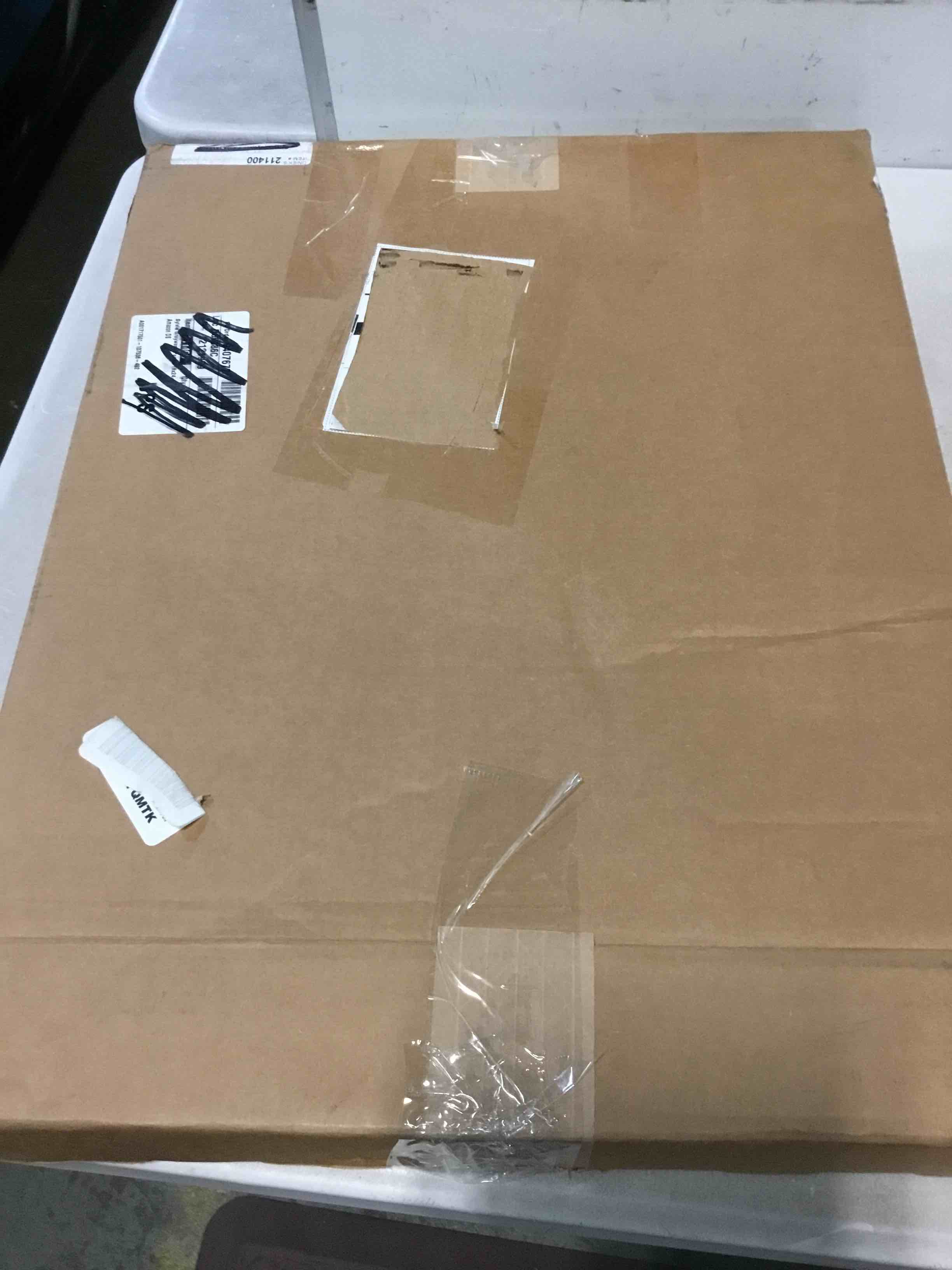 https://s3.amazonaws.com/lotting-images-prod/bidfta/BLU5096463_1695036478988.jpeg