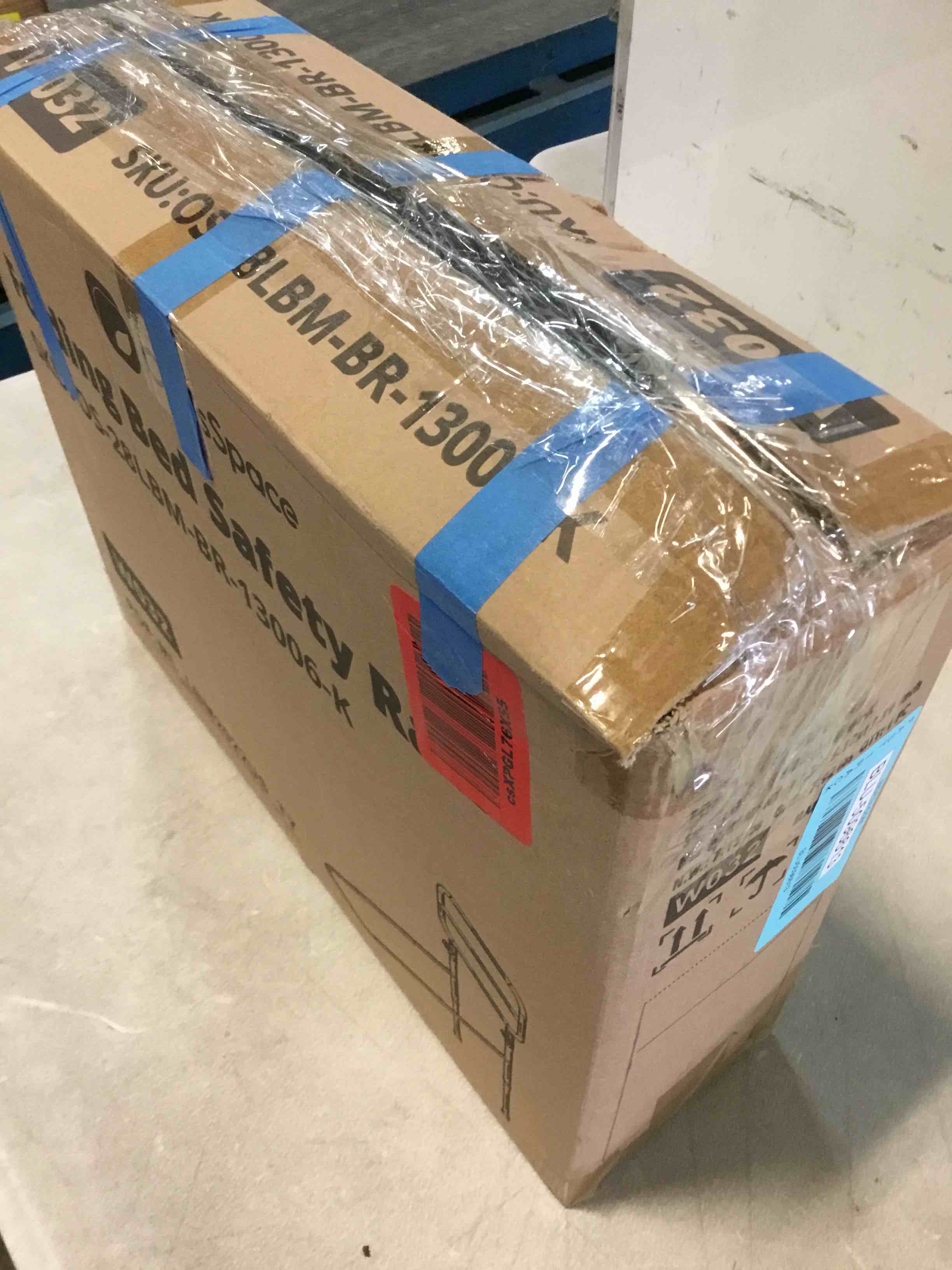 https://s3.amazonaws.com/lotting-images-prod/bidfta/BLU5096613_1695068473907.jpeg