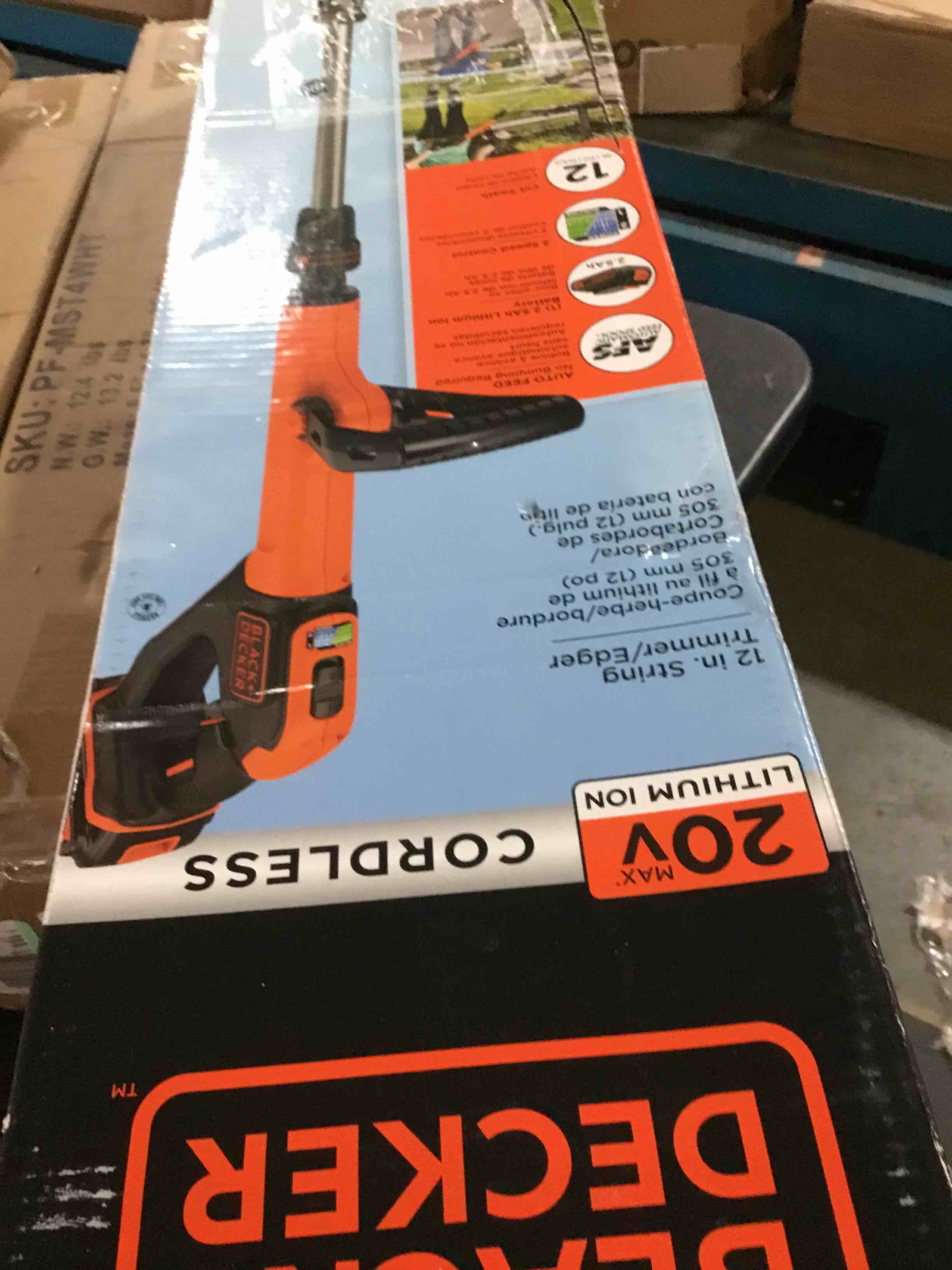https://s3.amazonaws.com/lotting-images-prod/bidfta/BLU5097367_1695669474789.jpeg