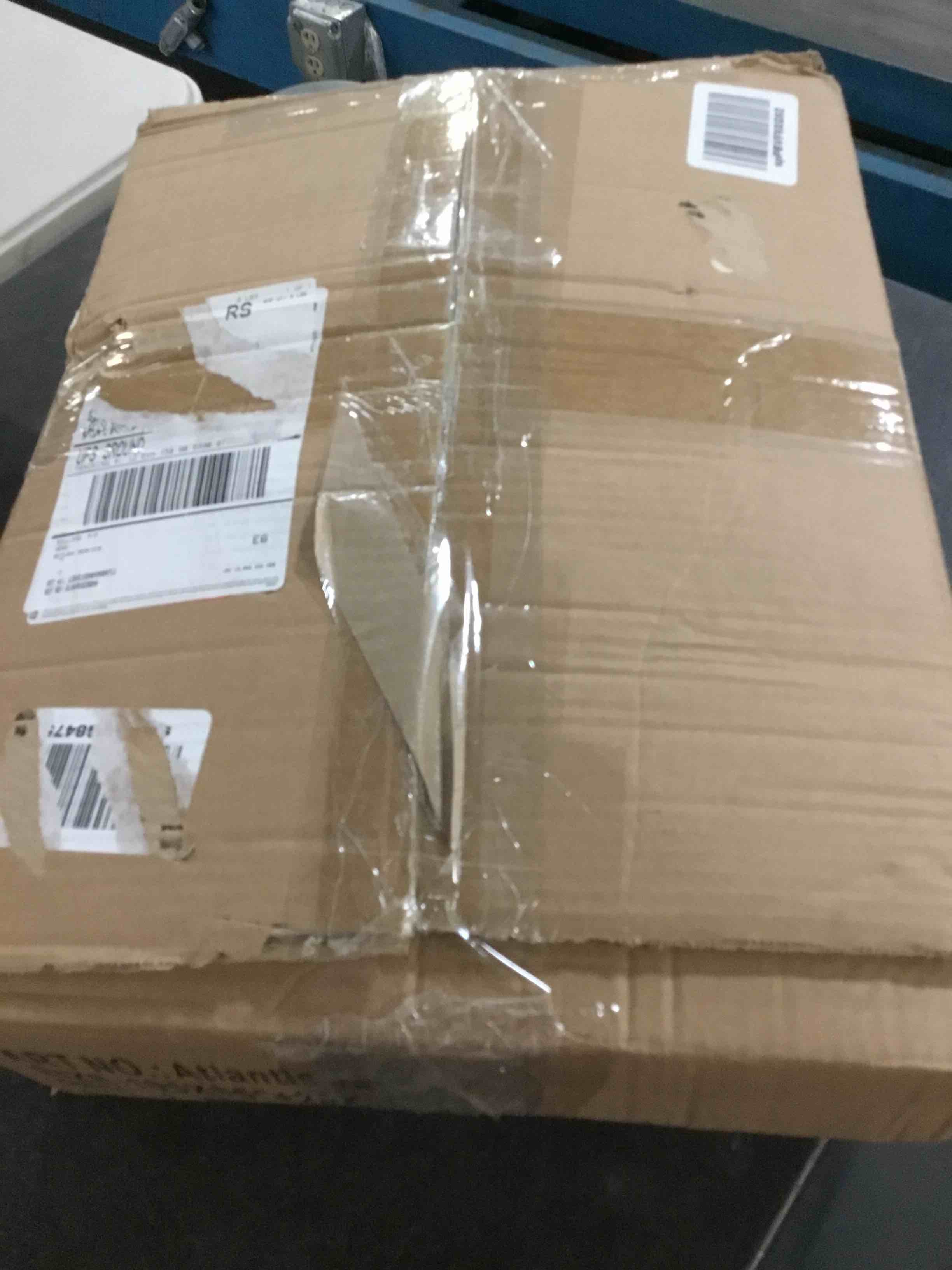 https://s3.amazonaws.com/lotting-images-prod/bidfta/BLU5097401_1695672777545.jpeg