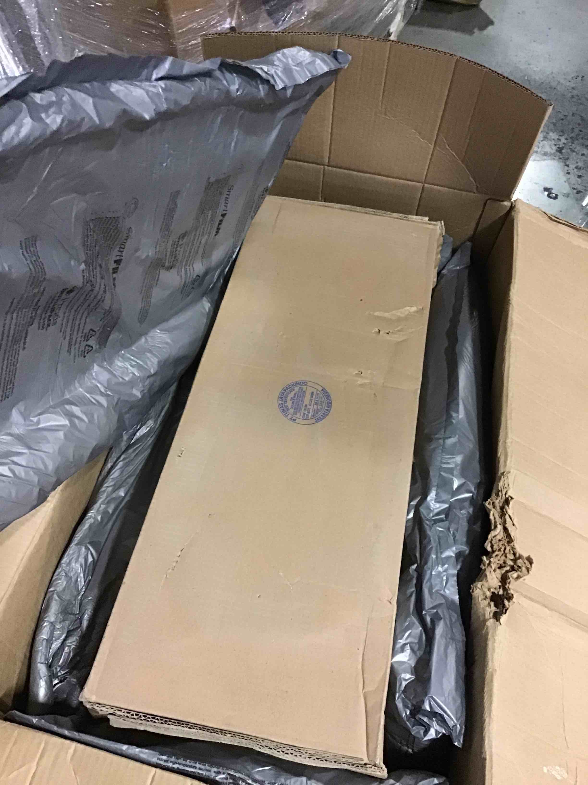 https://s3.amazonaws.com/lotting-images-prod/bidfta/BLU5097536_1694178382886.jpeg