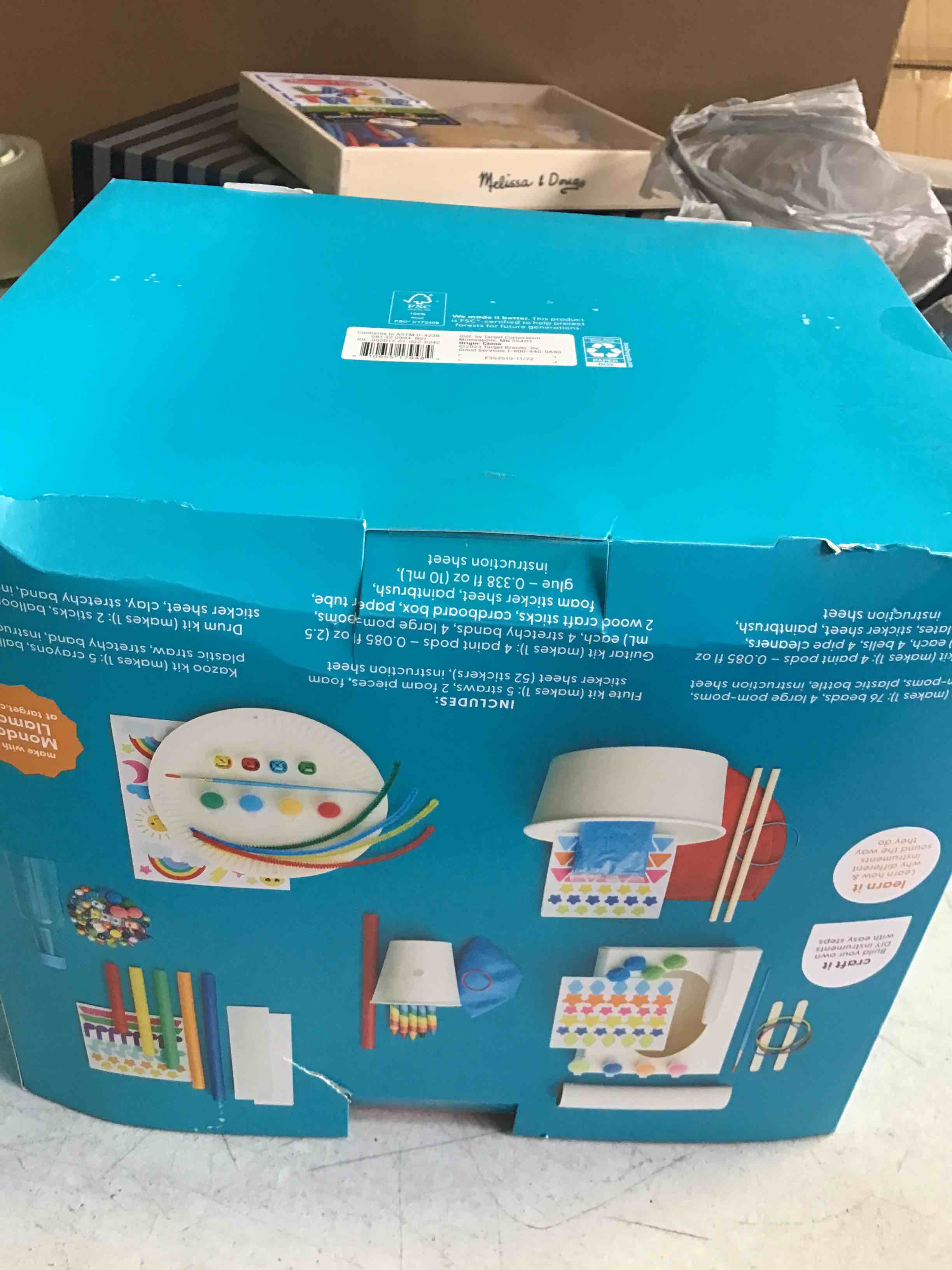 https://s3.amazonaws.com/lotting-images-prod/bidfta/BLU5098781_1698427594433.jpeg
