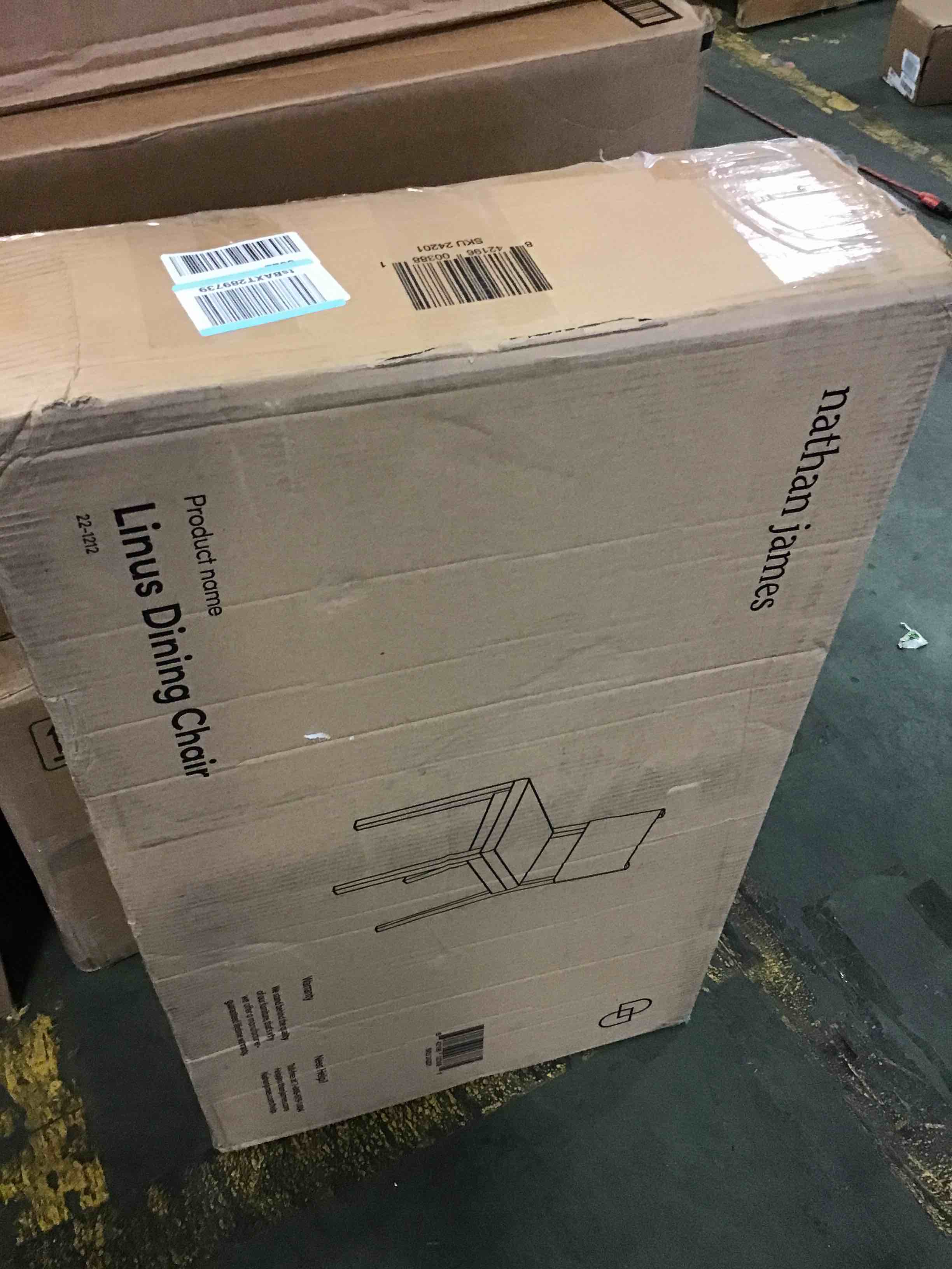 https://s3.amazonaws.com/lotting-images-prod/bidfta/BLU5101960_1694111313640.jpeg