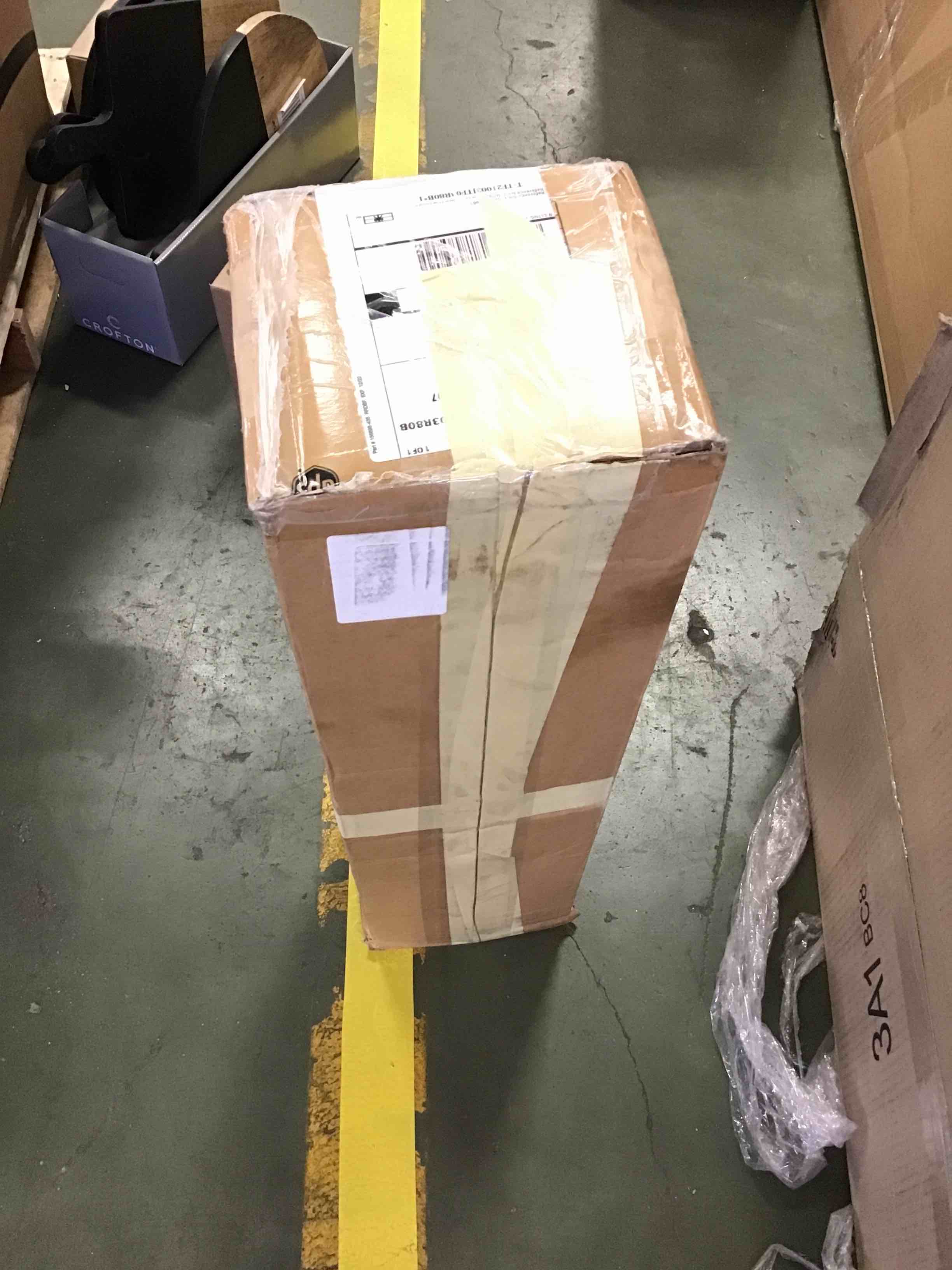 https://s3.amazonaws.com/lotting-images-prod/bidfta/BLU5102489_1695134648301.jpeg