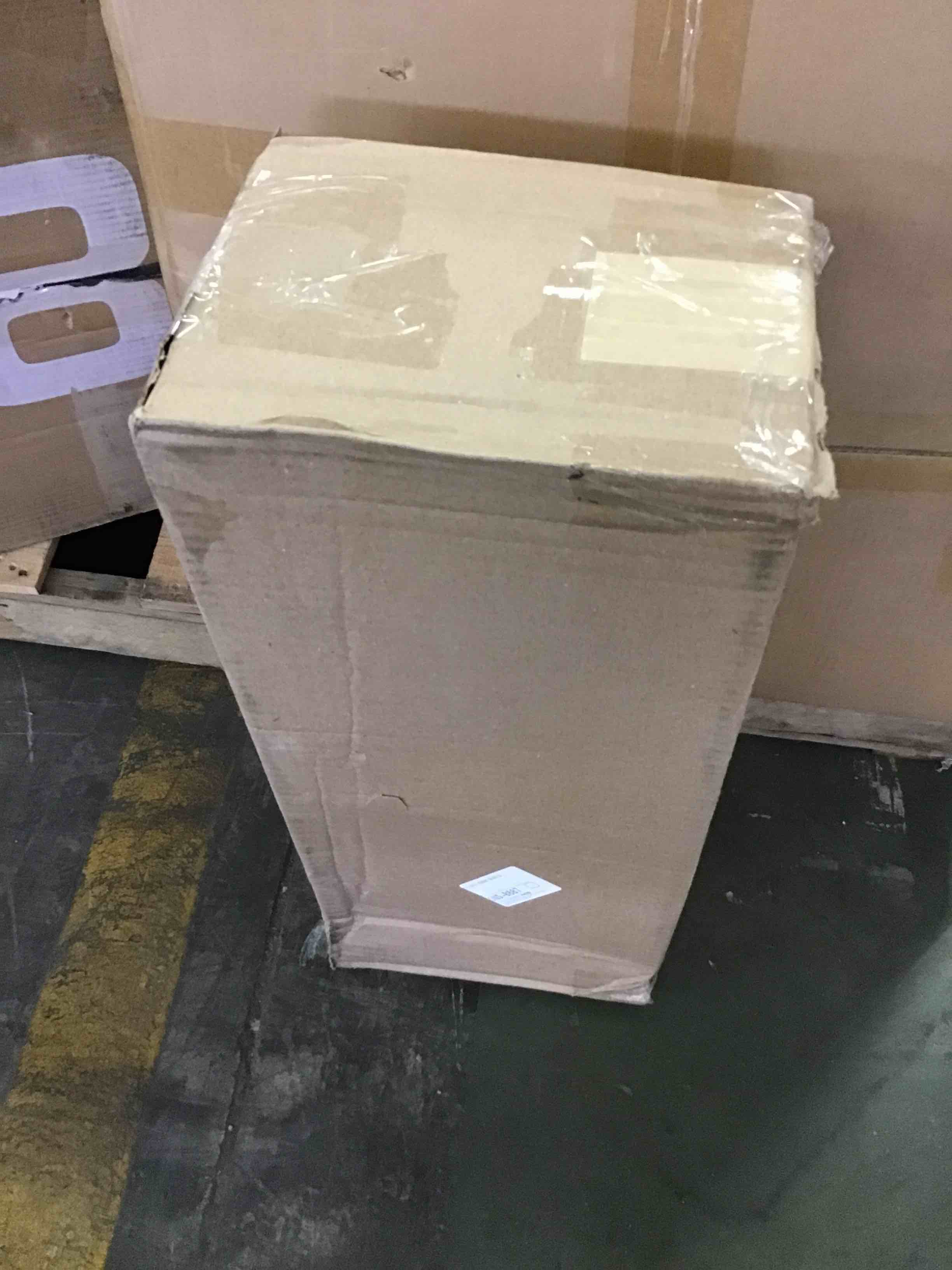 https://s3.amazonaws.com/lotting-images-prod/bidfta/BLU5102503_1695136411386.jpeg