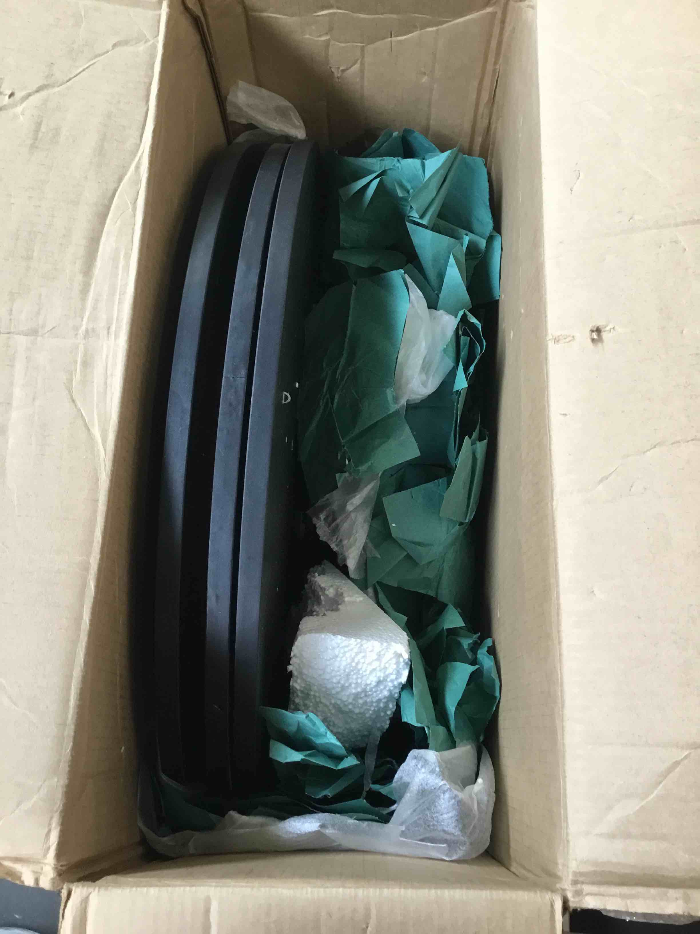 https://s3.amazonaws.com/lotting-images-prod/bidfta/BLU5103644_1694192683642.jpeg