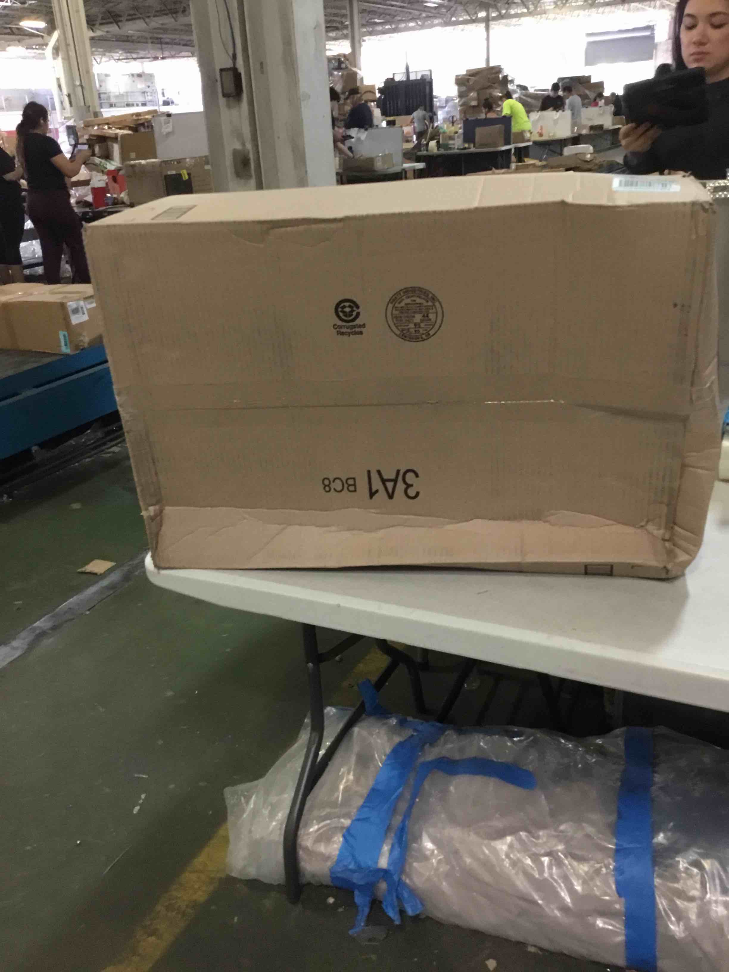 https://s3.amazonaws.com/lotting-images-prod/bidfta/BLU5105197_1694443908148.jpeg