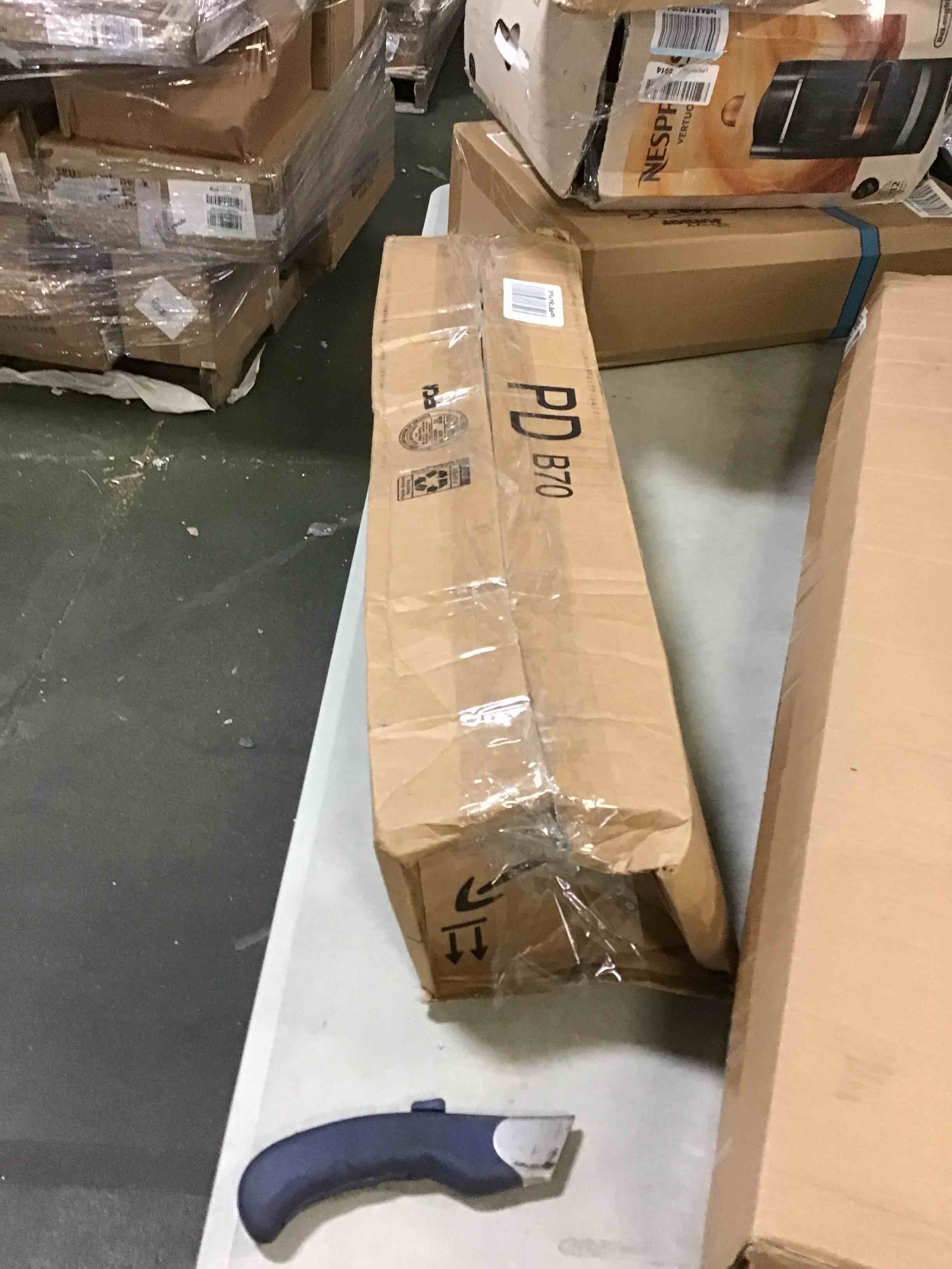 https://s3.amazonaws.com/lotting-images-prod/bidfta/BLU5105423_1694531094683.jpeg