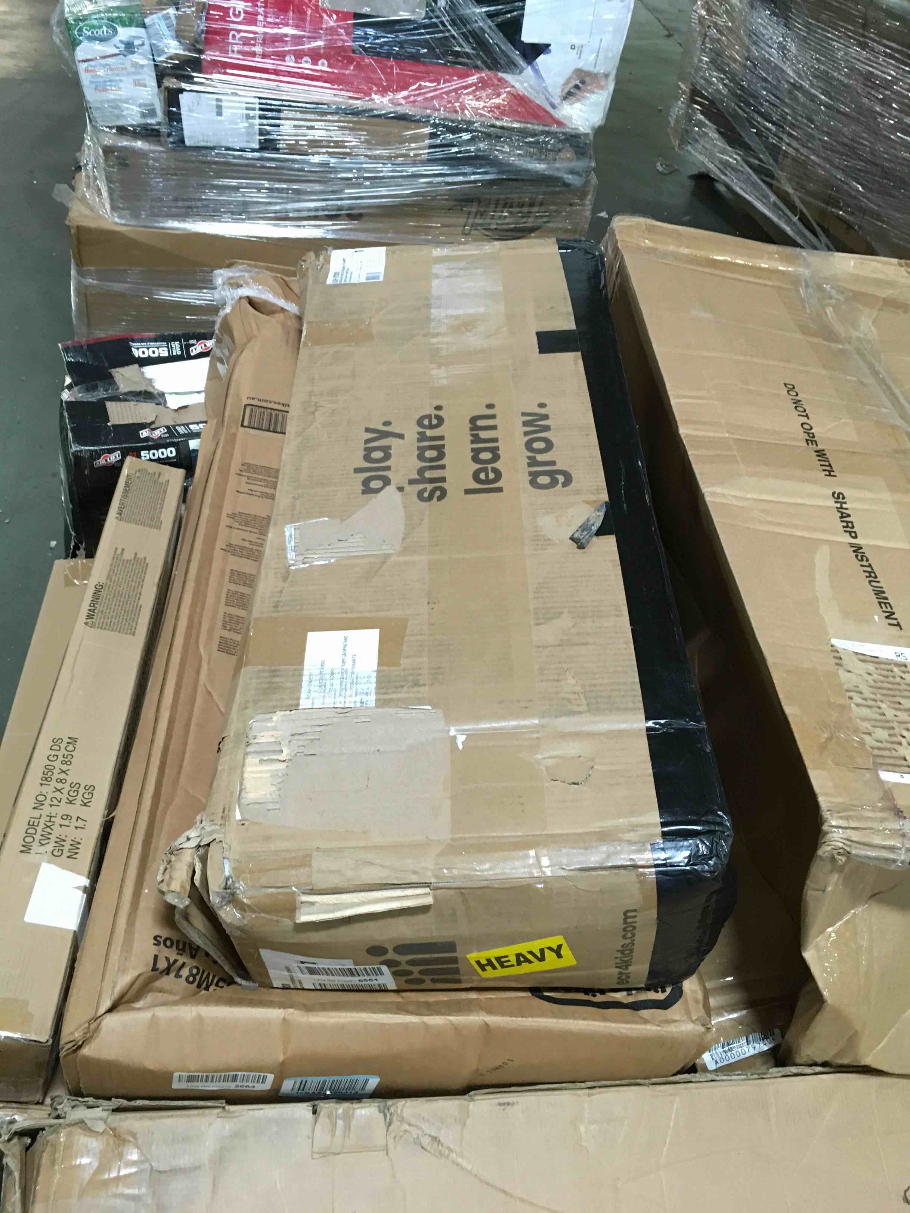 https://s3.amazonaws.com/lotting-images-prod/bidfta/BLU5105560_1694610042427.jpeg