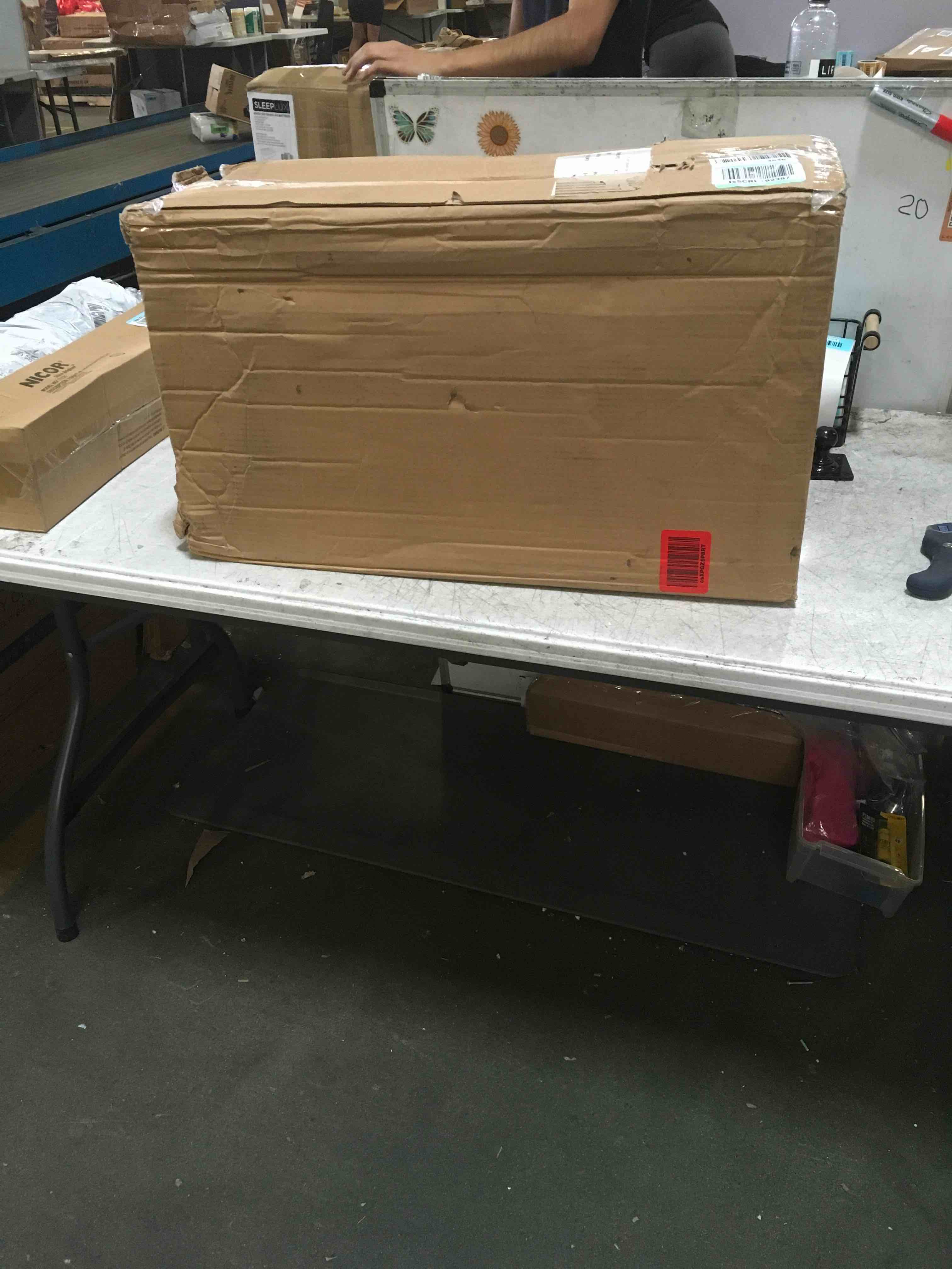 https://s3.amazonaws.com/lotting-images-prod/bidfta/BLU5105694_1694630974461.jpeg