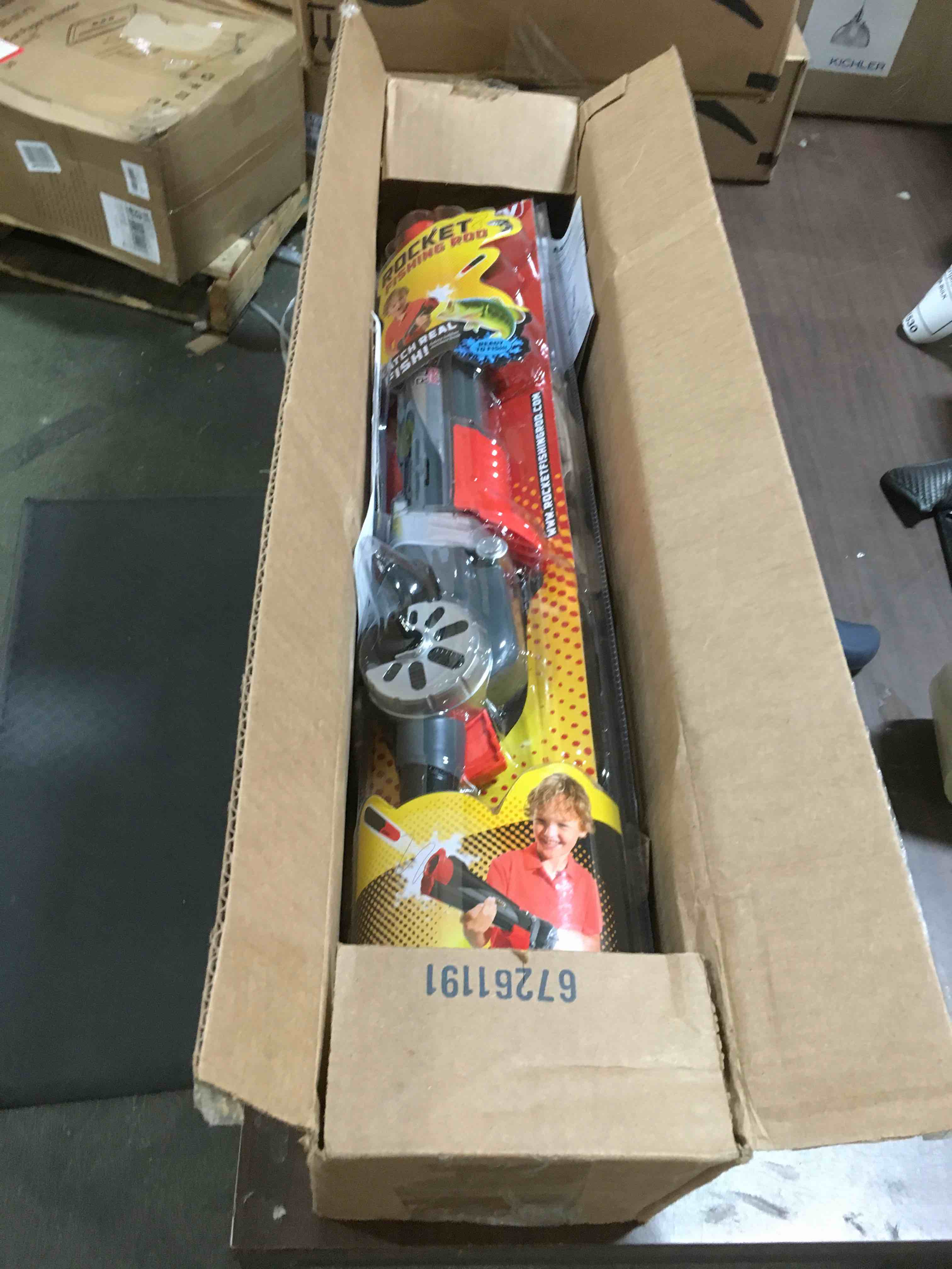 https://s3.amazonaws.com/lotting-images-prod/bidfta/BLU5105745_1694692890331.jpeg