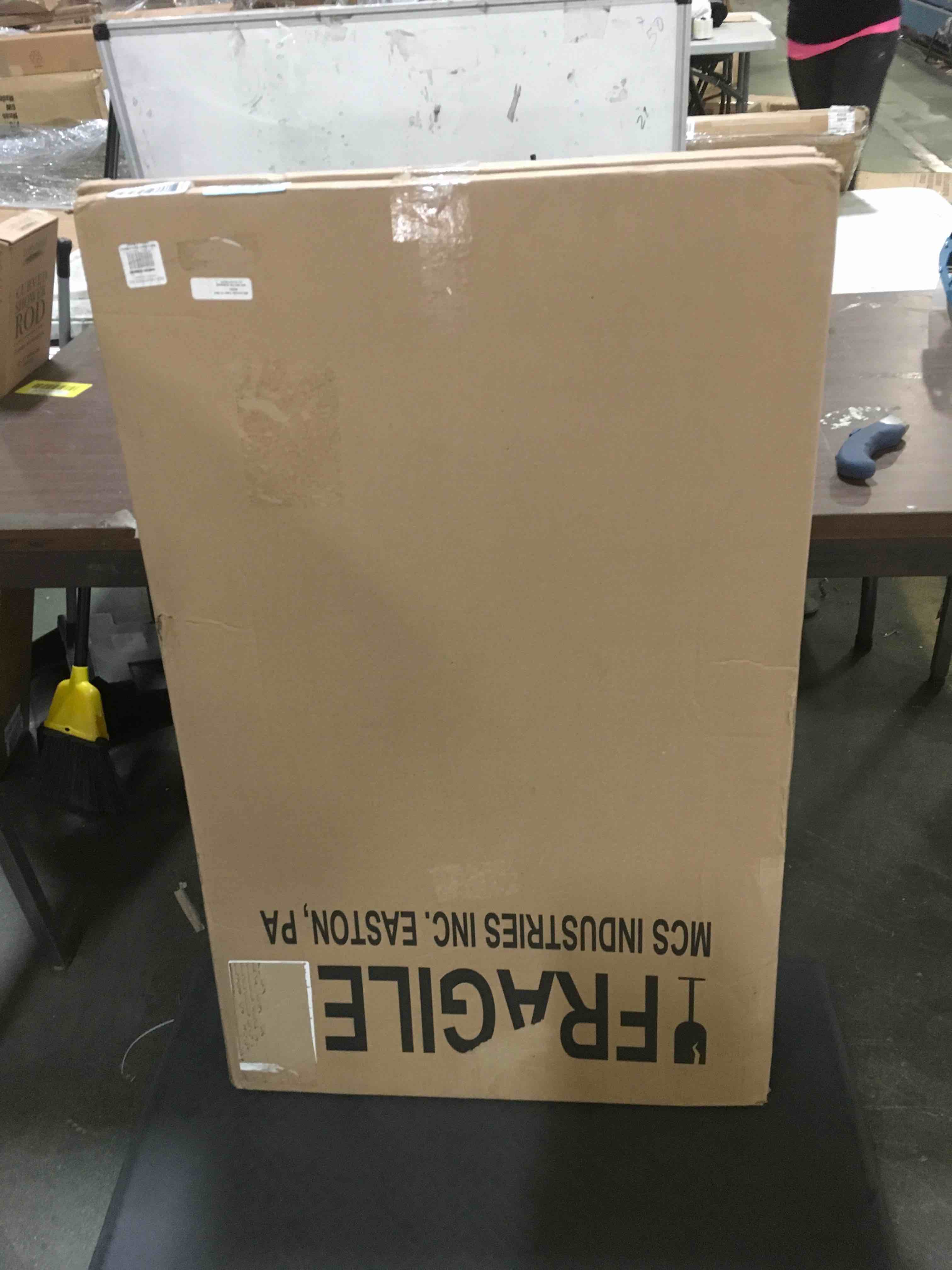 https://s3.amazonaws.com/lotting-images-prod/bidfta/BLU5105765_1694695073986.jpeg