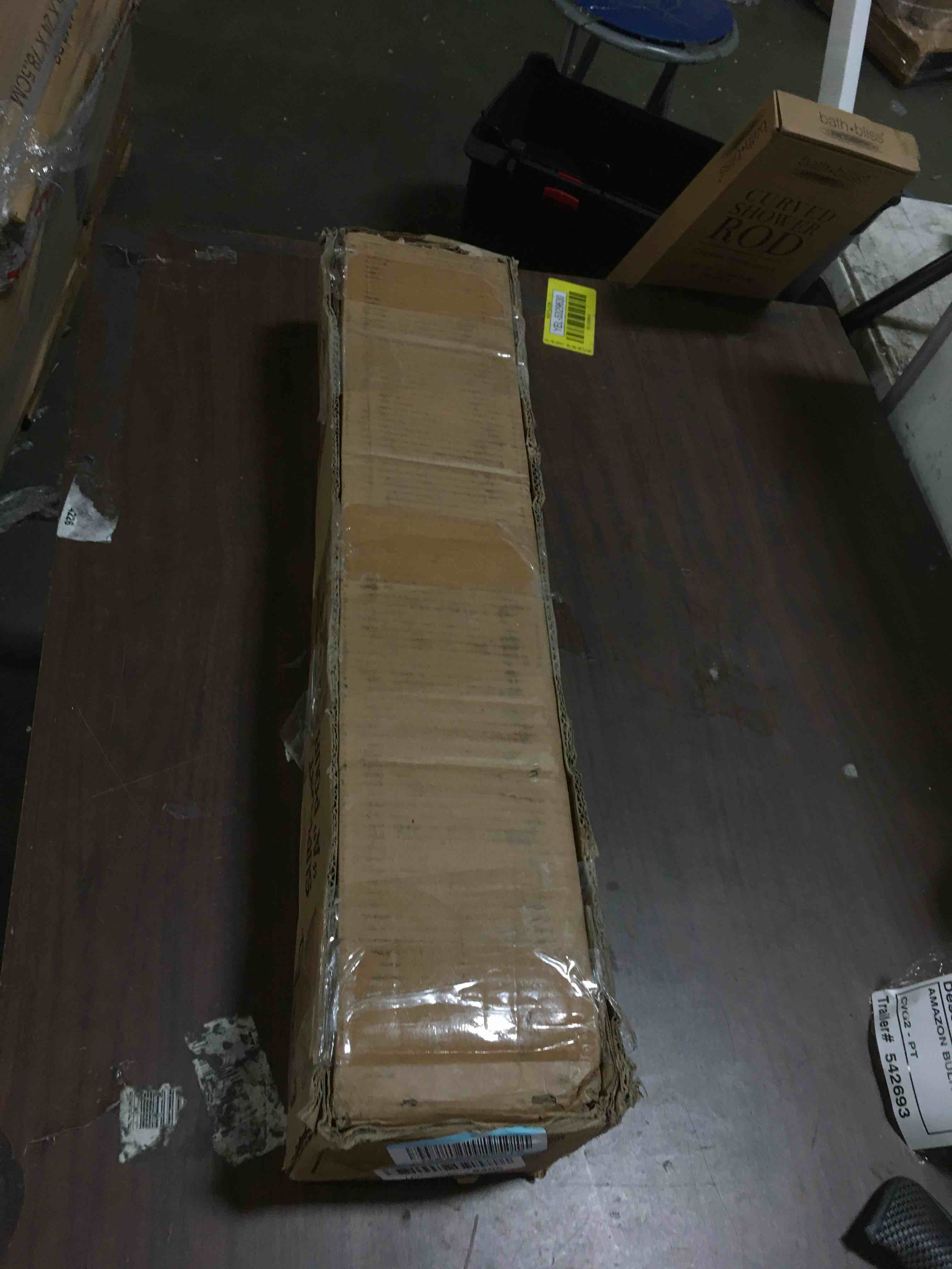 https://s3.amazonaws.com/lotting-images-prod/bidfta/BLU5105775_1694696566789.jpeg
