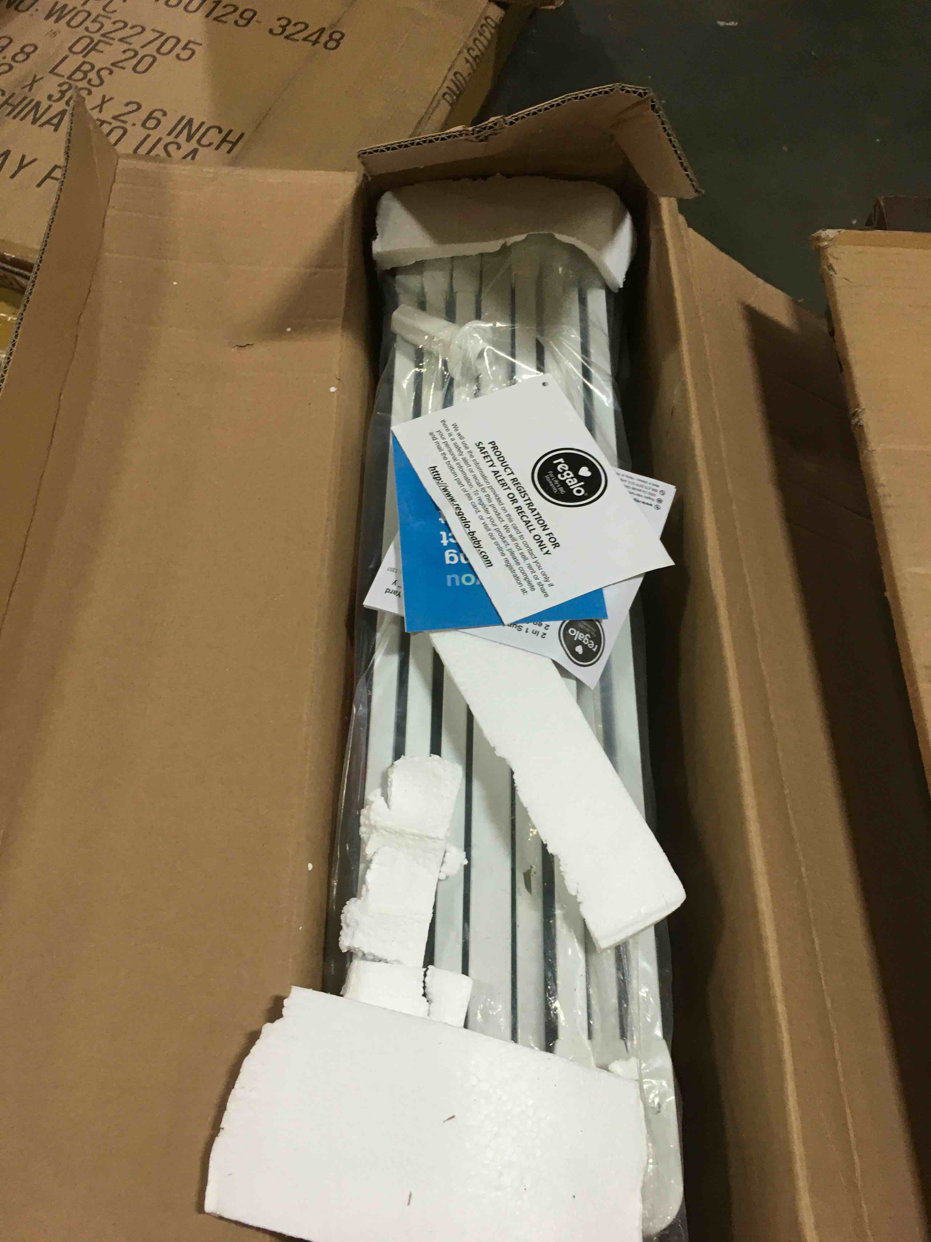 https://s3.amazonaws.com/lotting-images-prod/bidfta/BLU5105815_1694704381916.jpeg