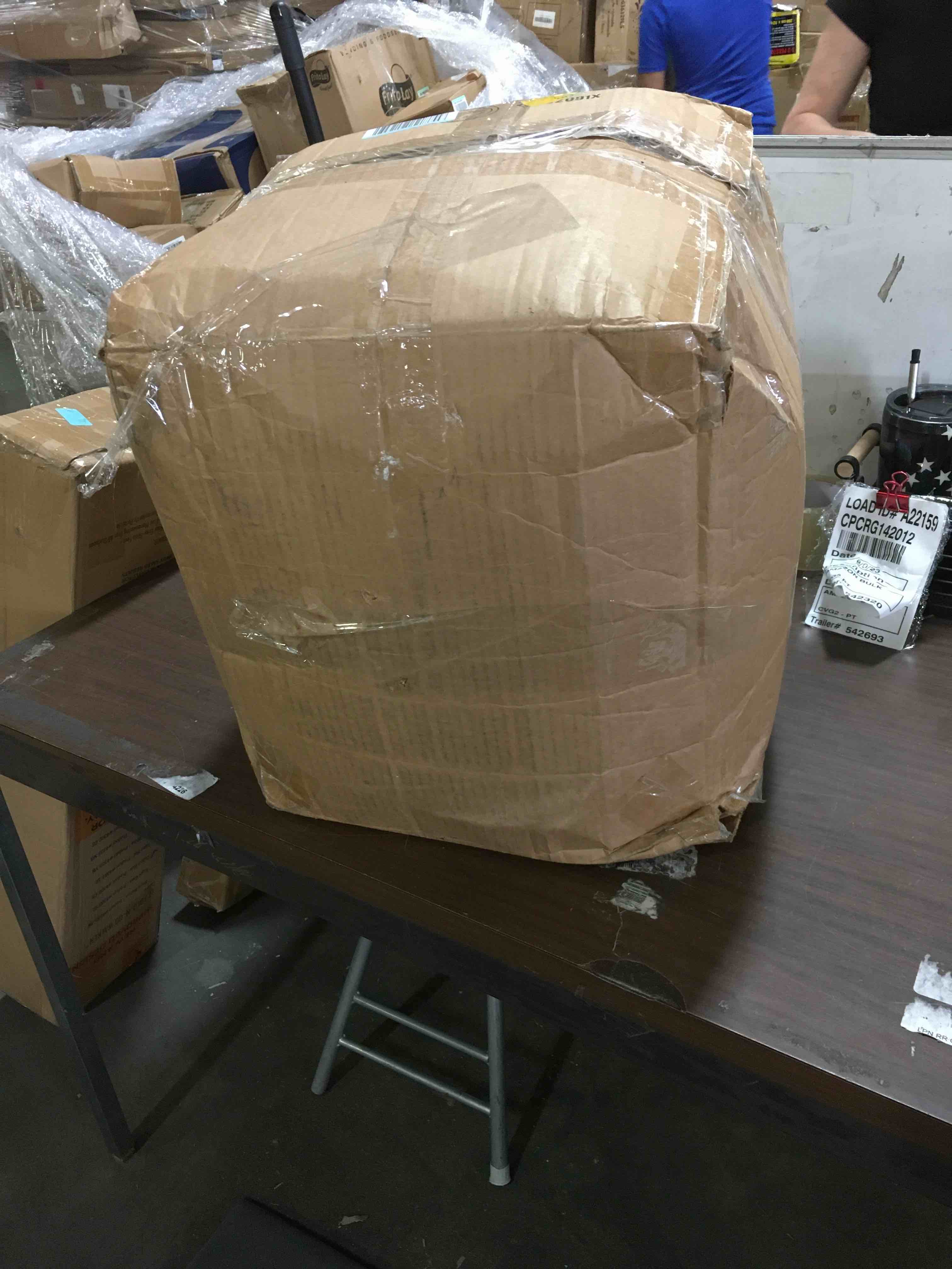 https://s3.amazonaws.com/lotting-images-prod/bidfta/BLU5105832_1694708018707.jpeg