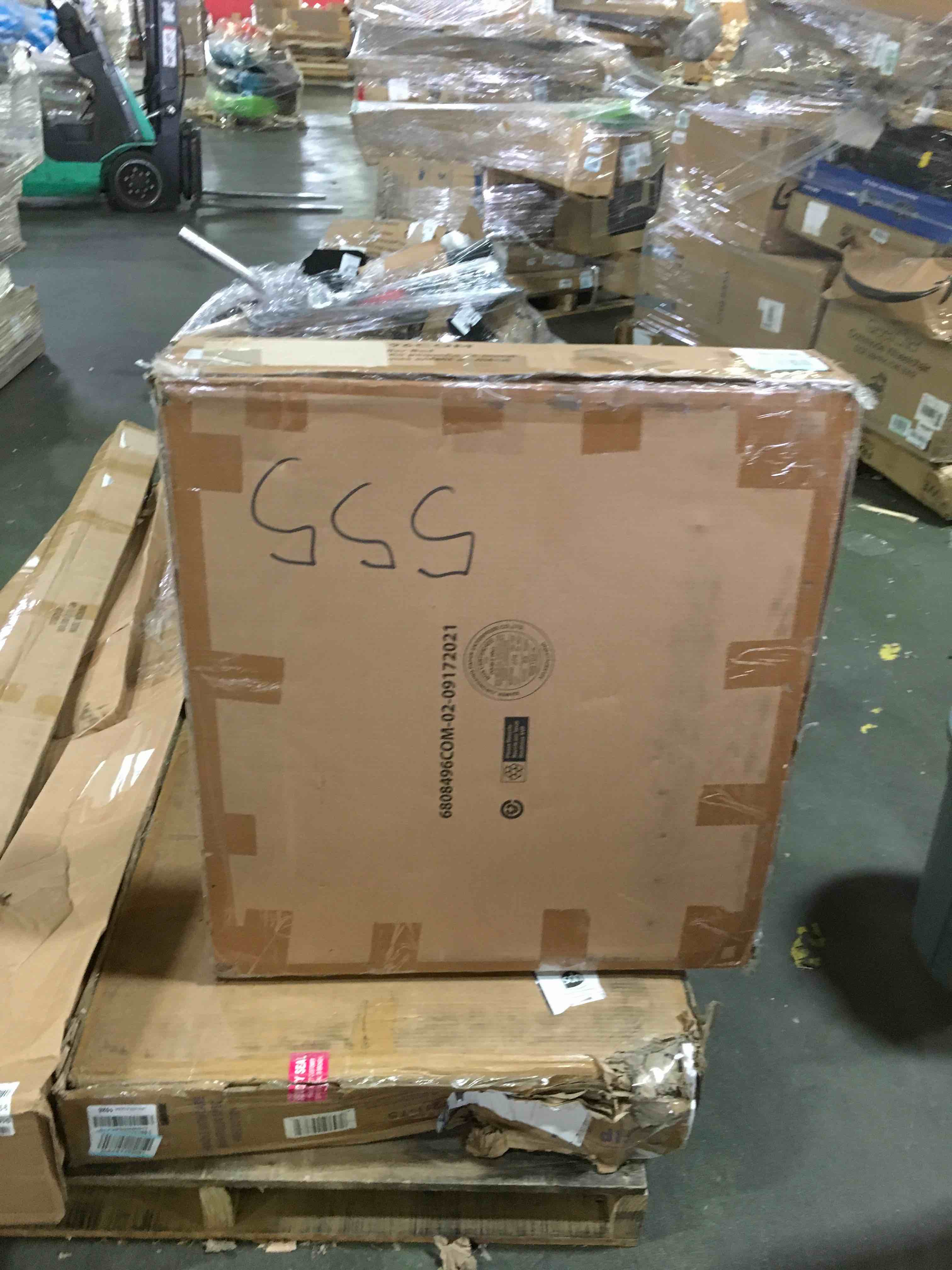 https://s3.amazonaws.com/lotting-images-prod/bidfta/BLU5105876_1694716835414.jpeg