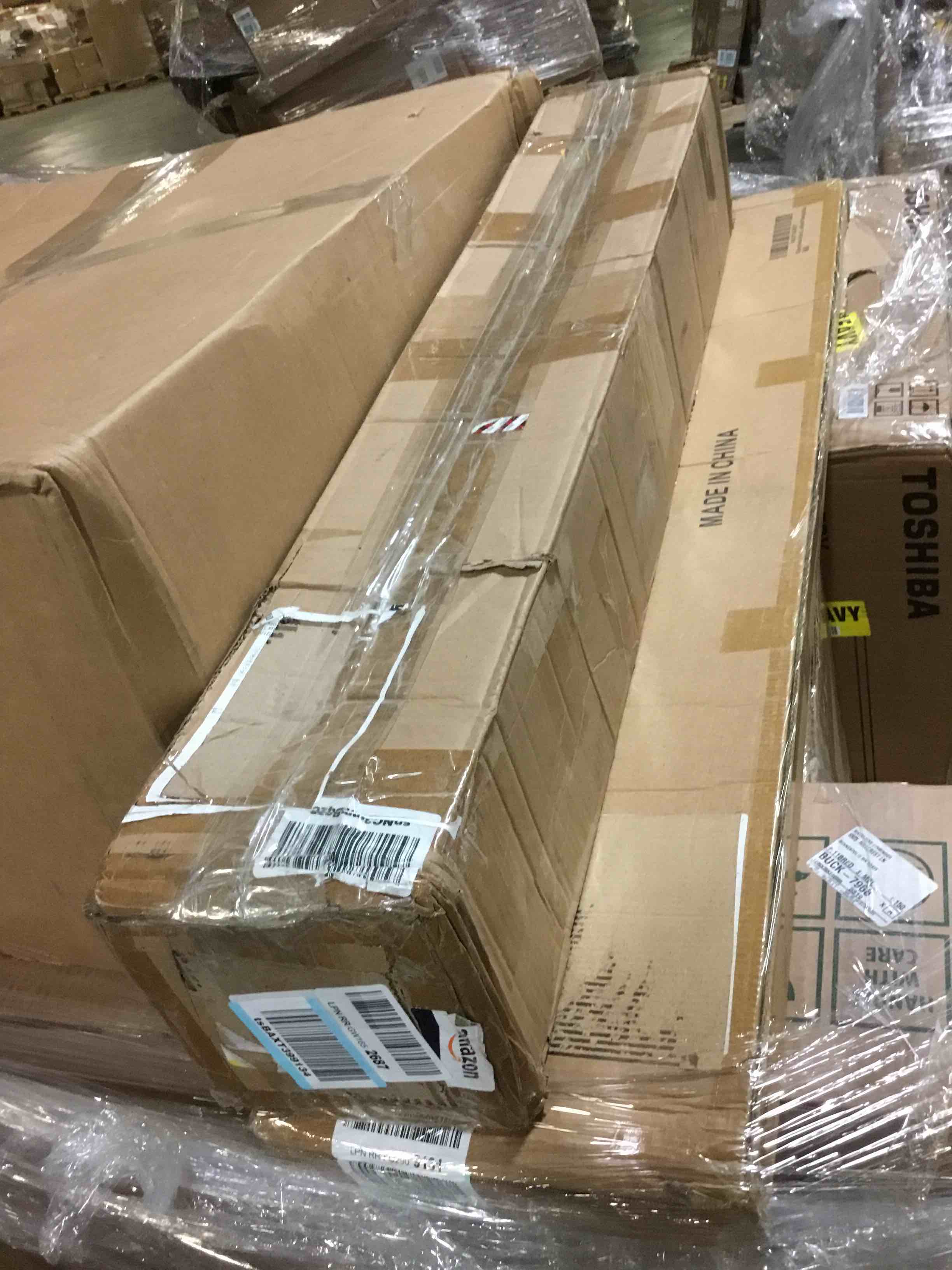 https://s3.amazonaws.com/lotting-images-prod/bidfta/BLU5105904_1694775960745.jpeg