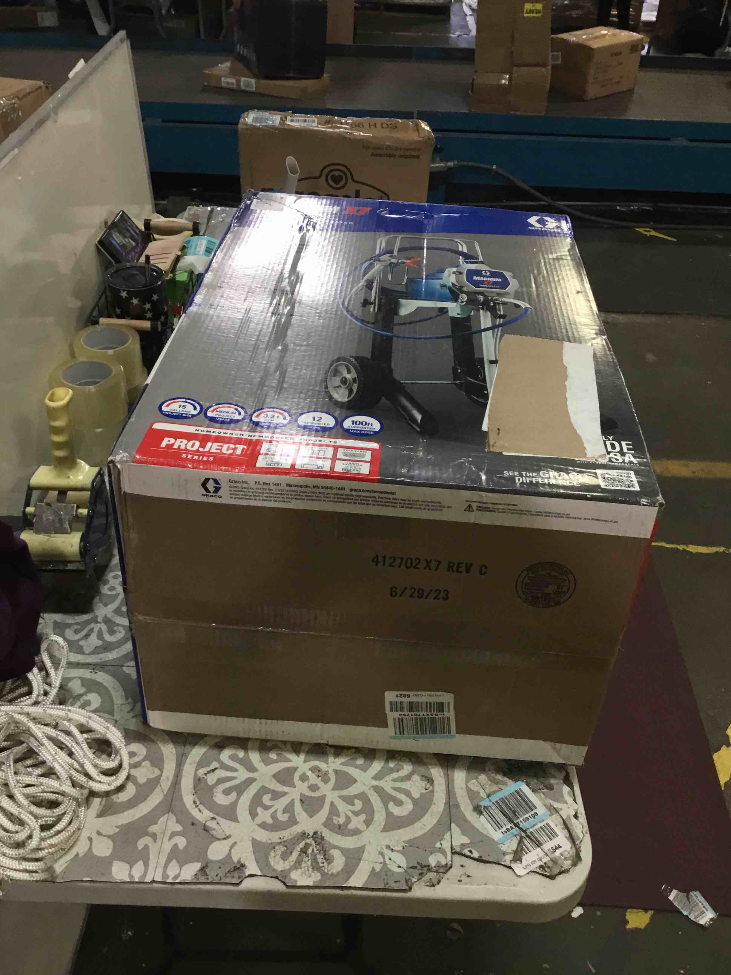 https://s3.amazonaws.com/lotting-images-prod/bidfta/BLU5106173_1695146825719.jpeg