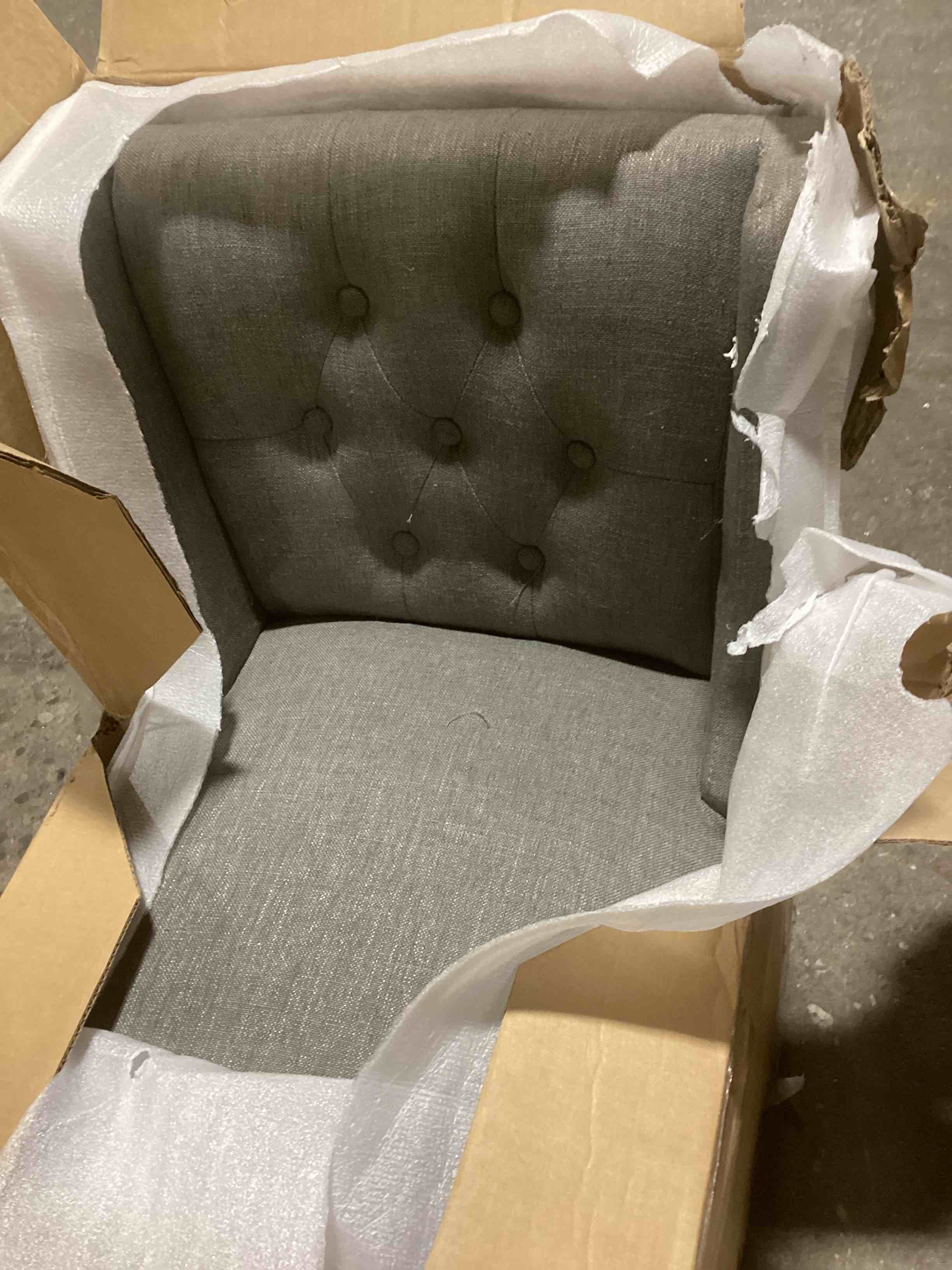 https://s3.amazonaws.com/lotting-images-prod/bidfta/BLU5108480_1707228001560.jpeg