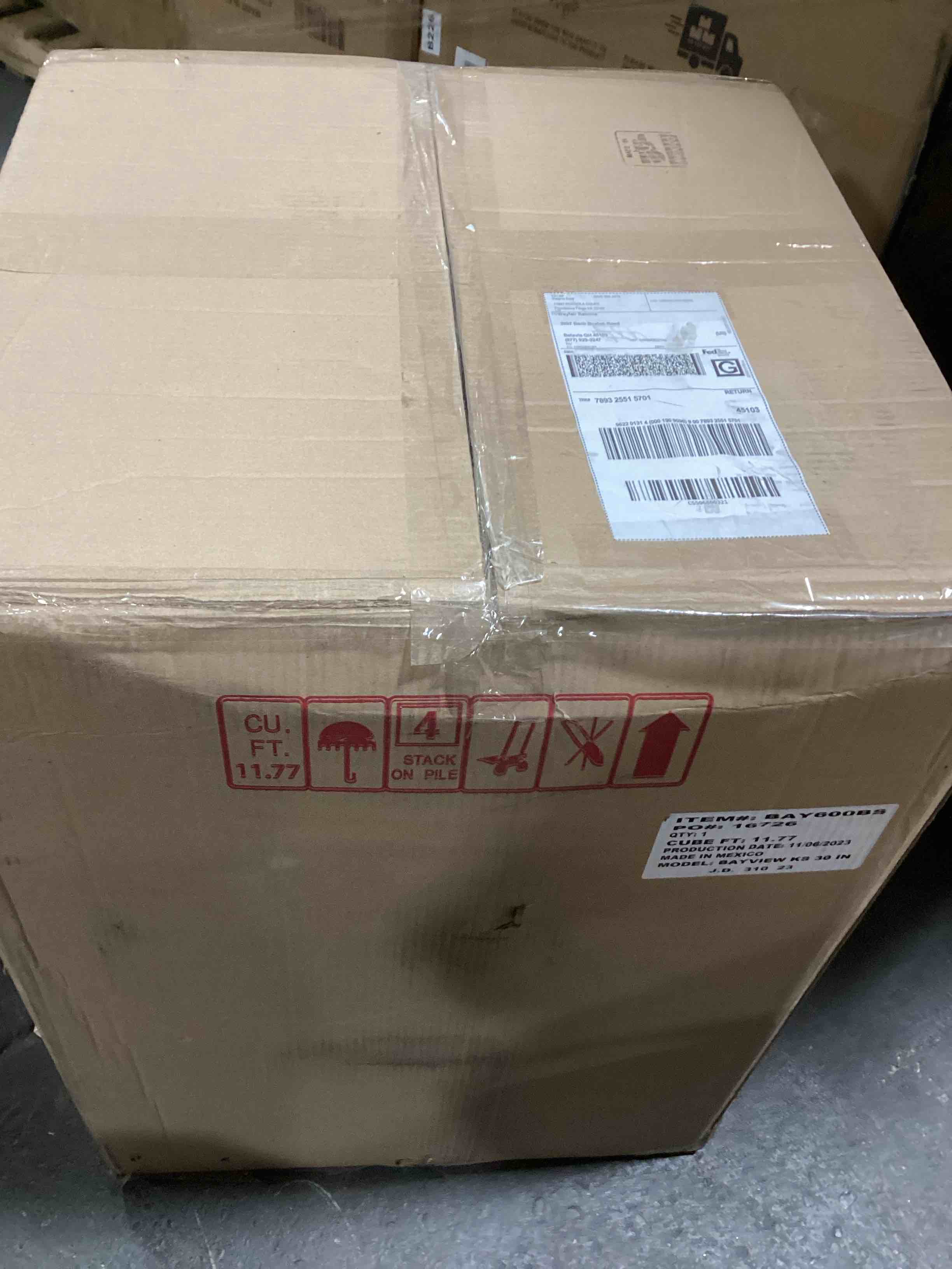 https://s3.amazonaws.com/lotting-images-prod/bidfta/BLU5108820_1707414814481.jpeg
