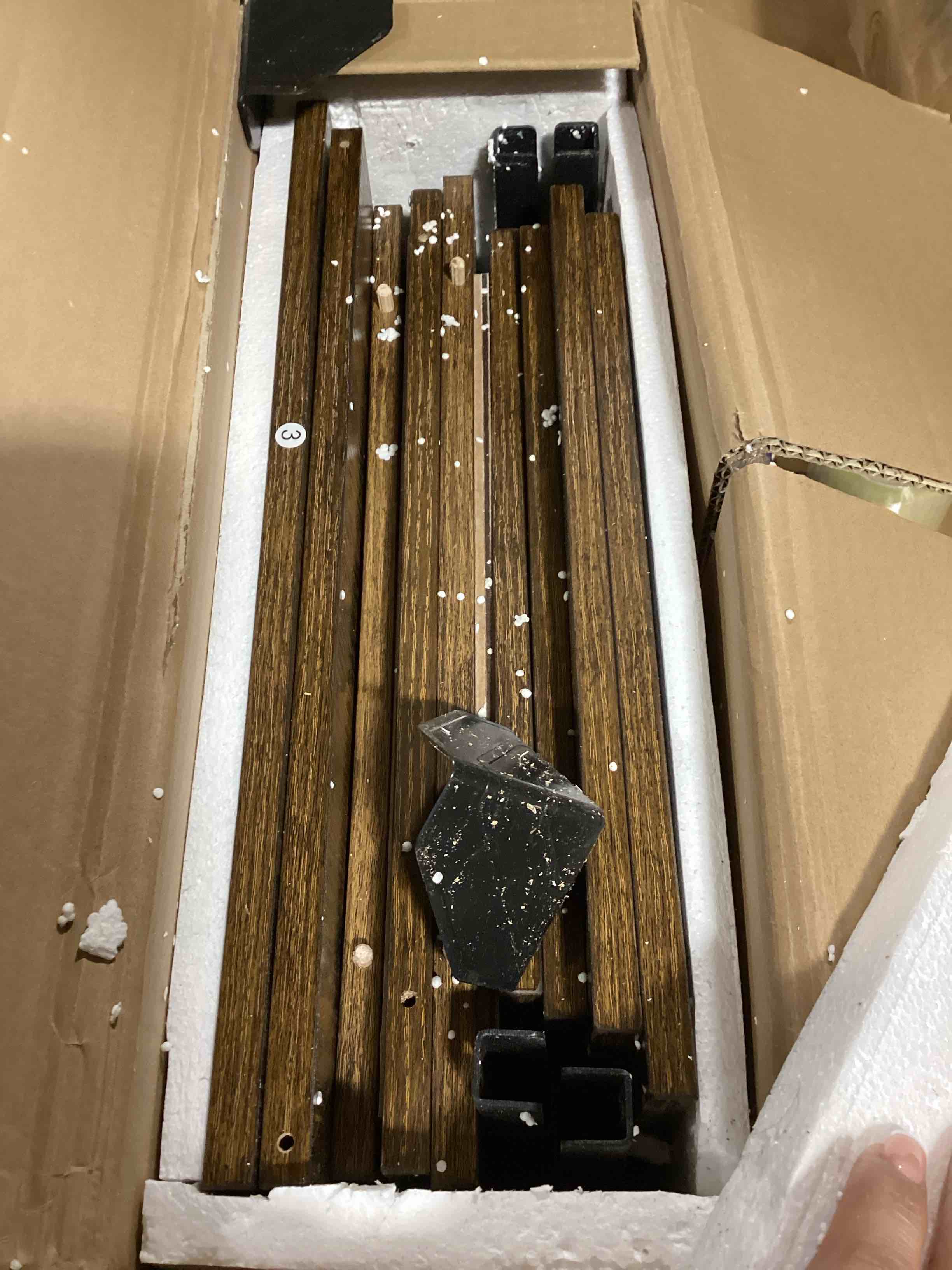 https://s3.amazonaws.com/lotting-images-prod/bidfta/BLU5108827_1707413707055.jpeg