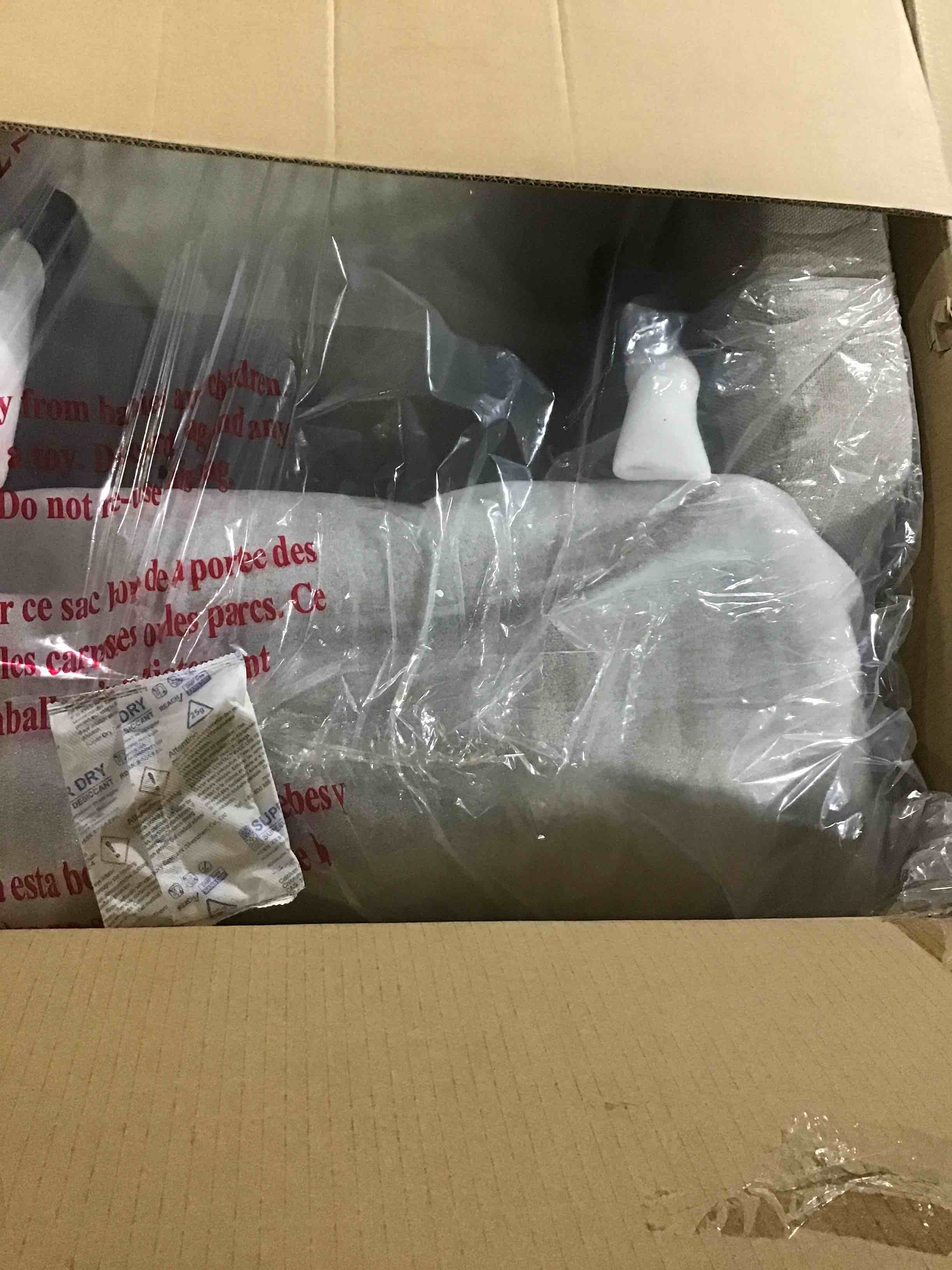 https://s3.amazonaws.com/lotting-images-prod/bidfta/BLU5109500_1706625511744.jpeg