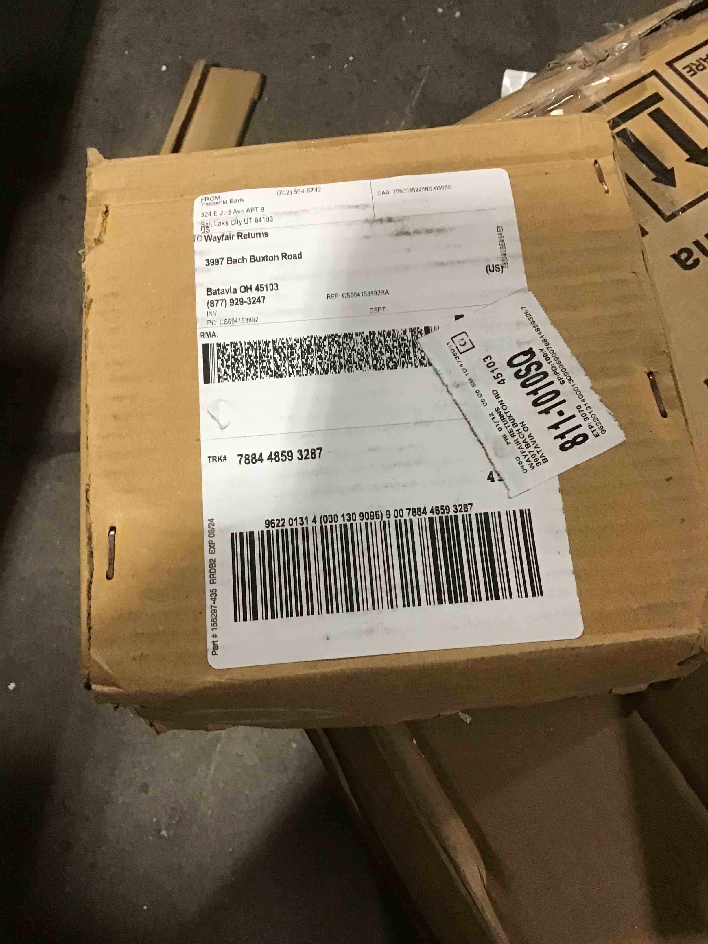 https://s3.amazonaws.com/lotting-images-prod/bidfta/BLU5109516_1706629966591.jpeg