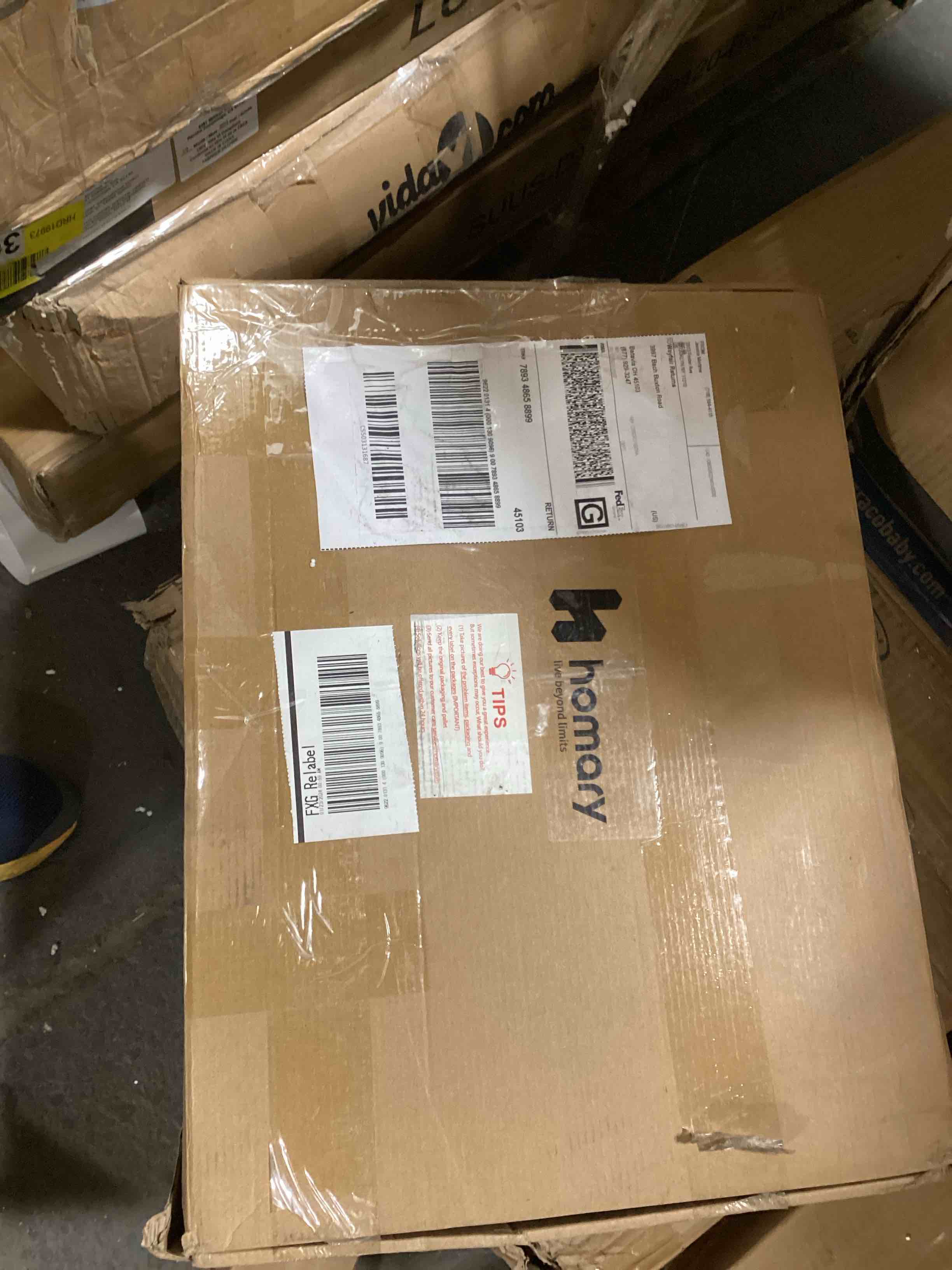 https://s3.amazonaws.com/lotting-images-prod/bidfta/BLU5110374_1707414658133.jpeg