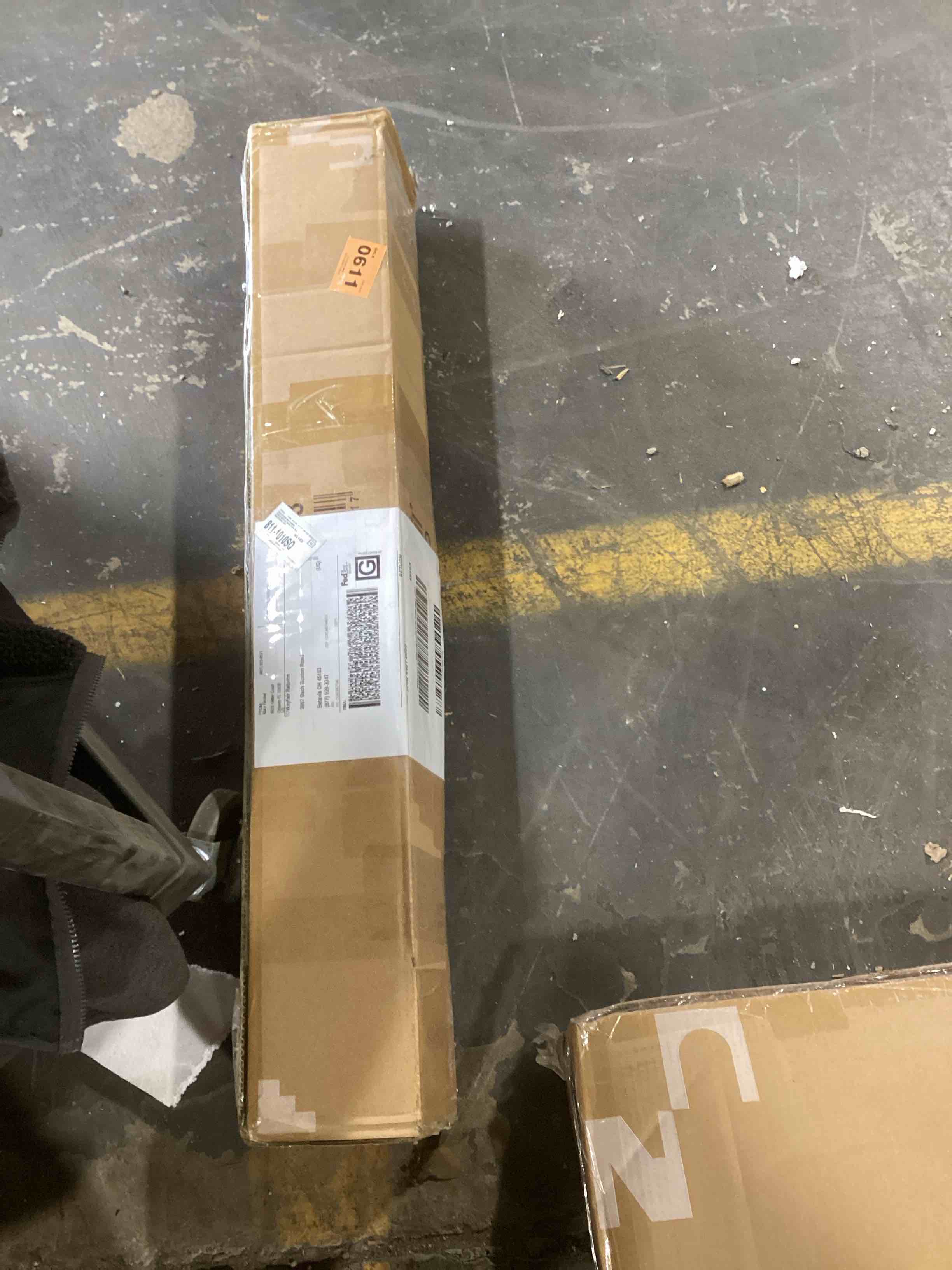 https://s3.amazonaws.com/lotting-images-prod/bidfta/BLU5110598_1707589328425.jpeg