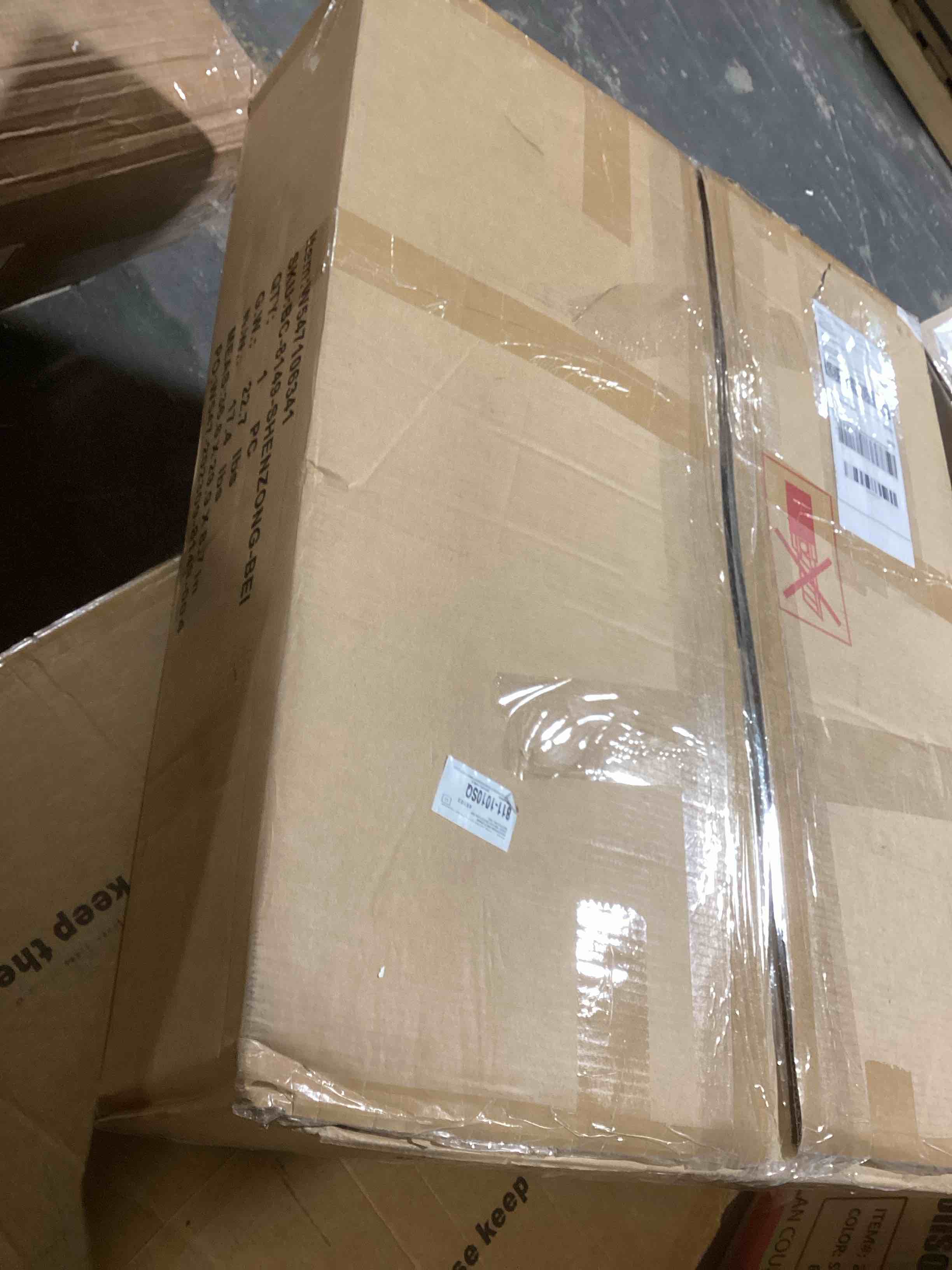 https://s3.amazonaws.com/lotting-images-prod/bidfta/BLU5110600_1707589620043.jpeg