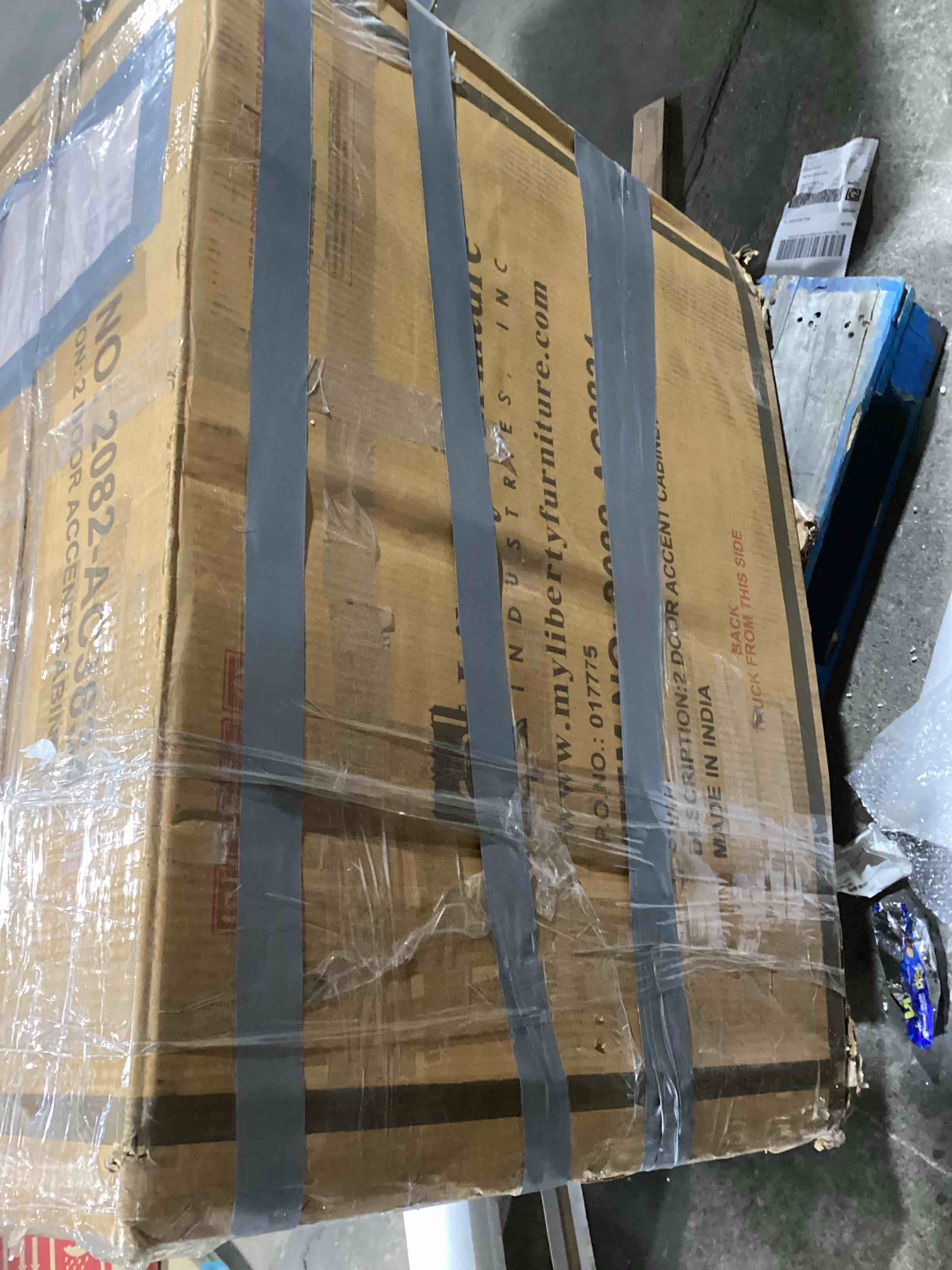 https://s3.amazonaws.com/lotting-images-prod/bidfta/BLU5110904_1707853078352.jpeg