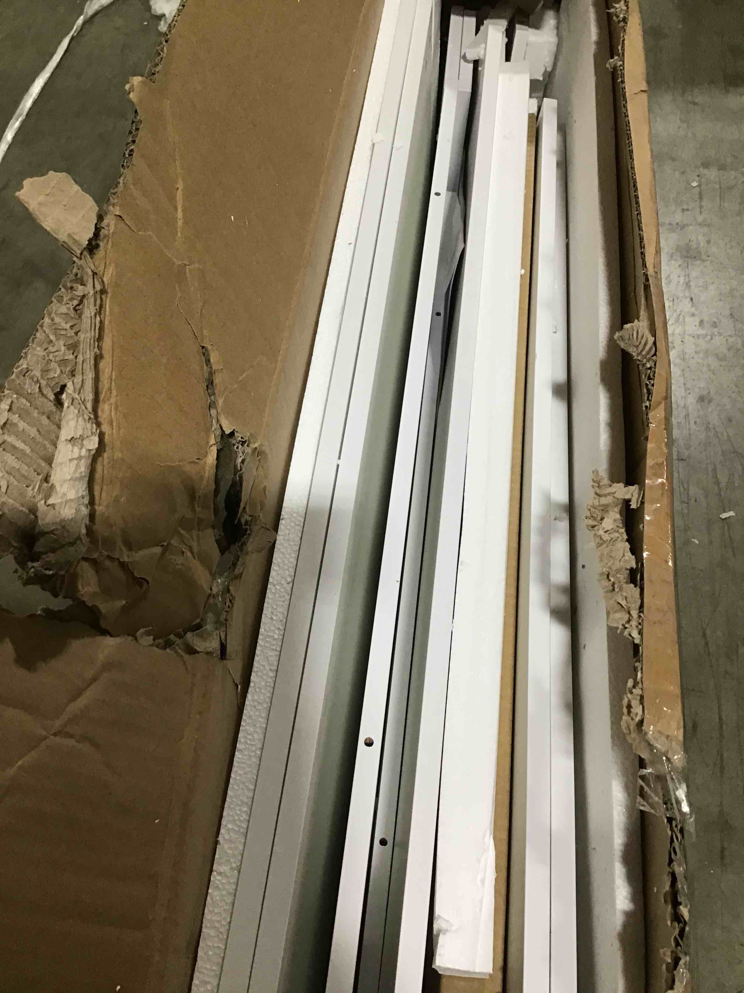 https://s3.amazonaws.com/lotting-images-prod/bidfta/BLU5111470_1707839619612.jpeg