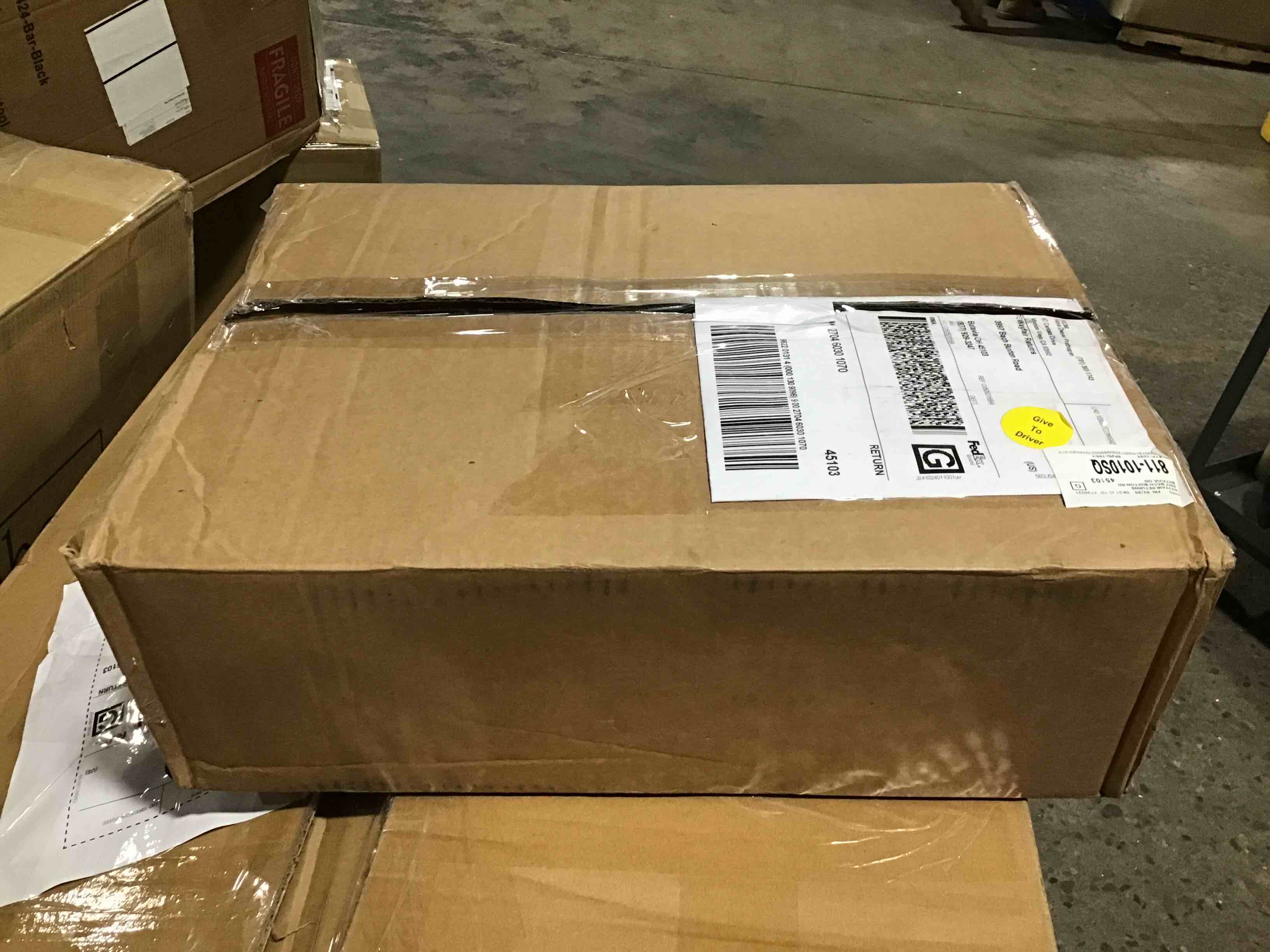 https://s3.amazonaws.com/lotting-images-prod/bidfta/BLU5111972_1708377160018.jpeg