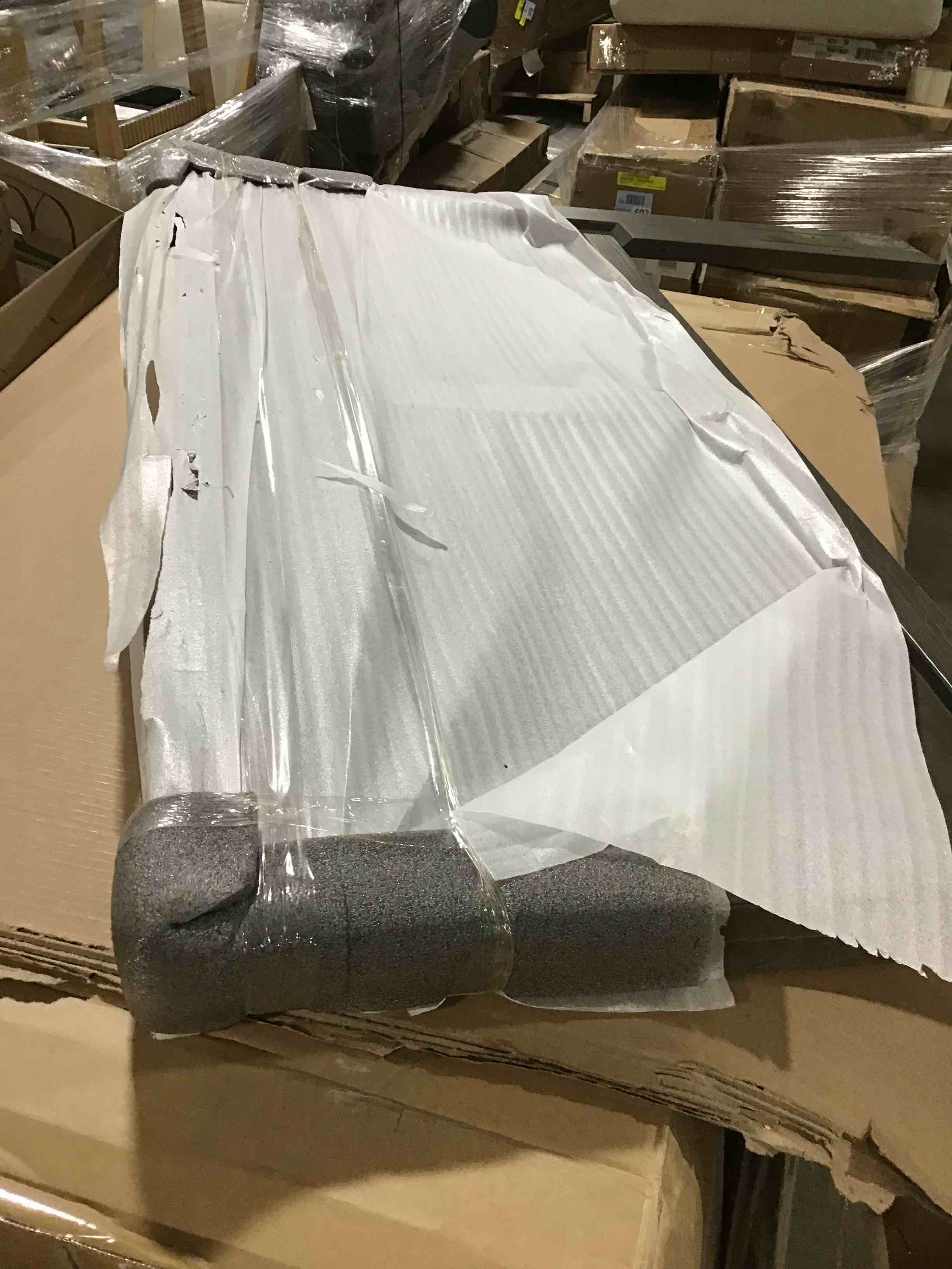 https://s3.amazonaws.com/lotting-images-prod/bidfta/BLU5112704_1706626255715.jpeg