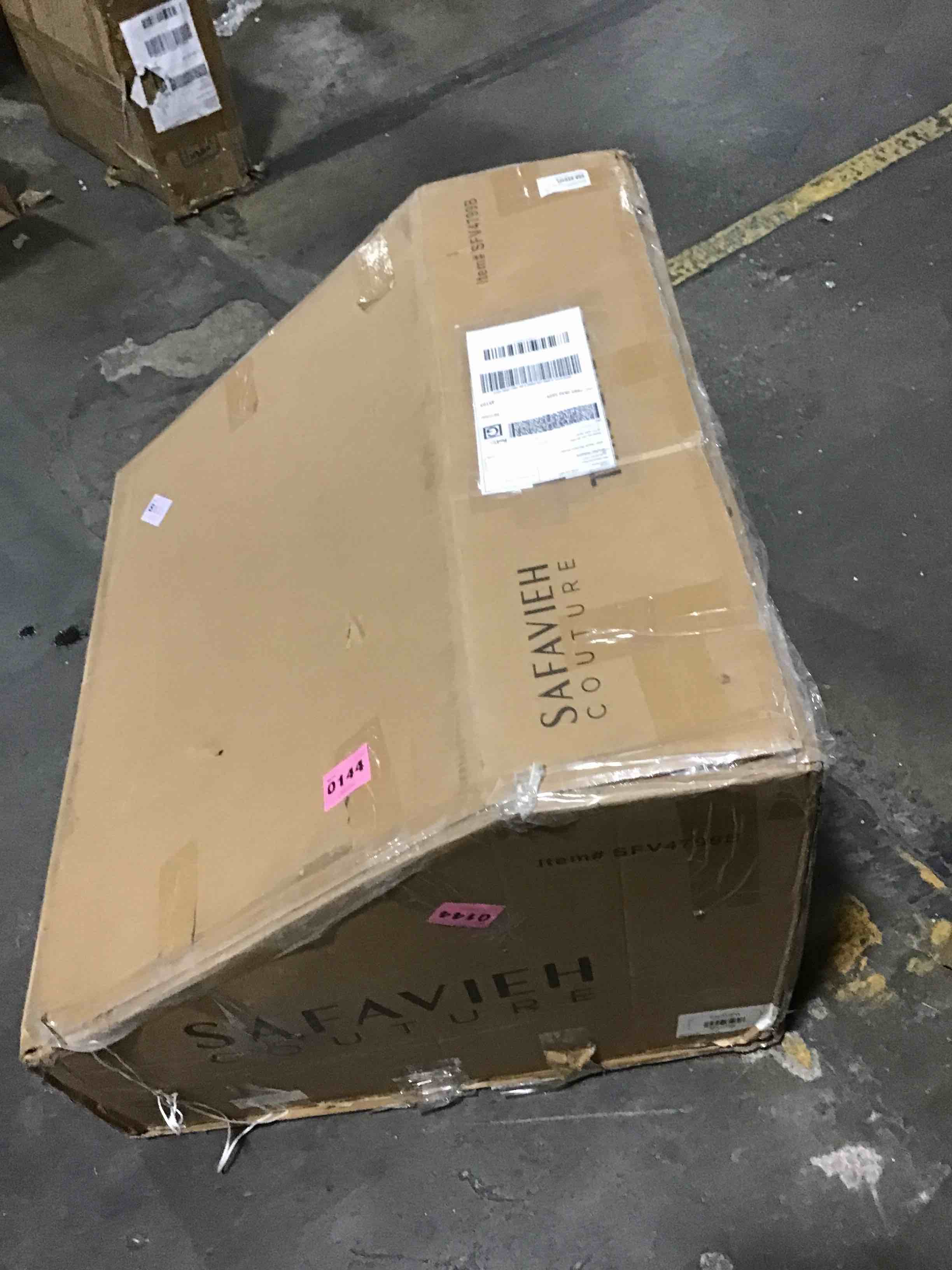https://s3.amazonaws.com/lotting-images-prod/bidfta/BLU5113124_1706890364729.jpeg