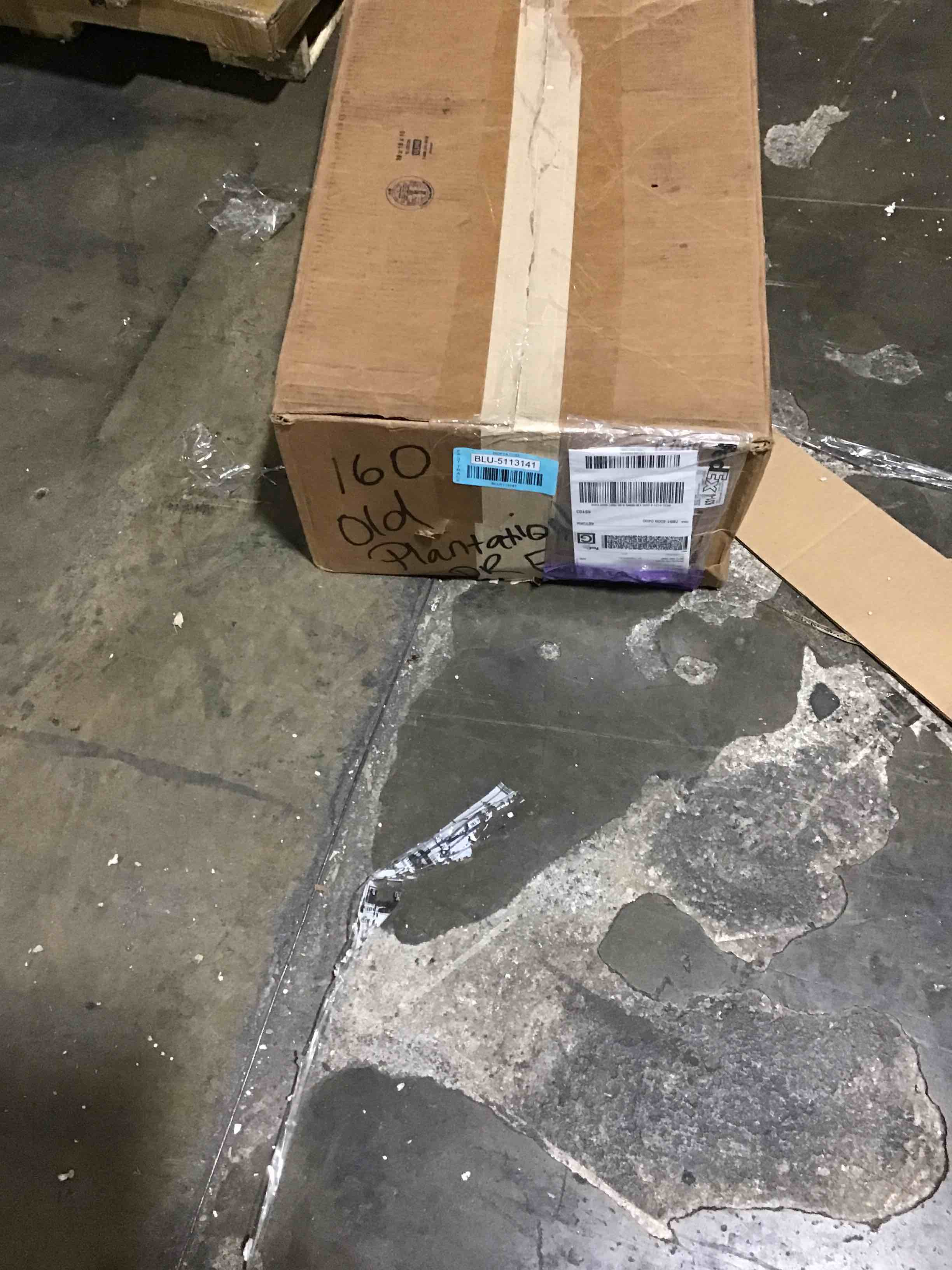 https://s3.amazonaws.com/lotting-images-prod/bidfta/BLU5113141_1706897911487.jpeg