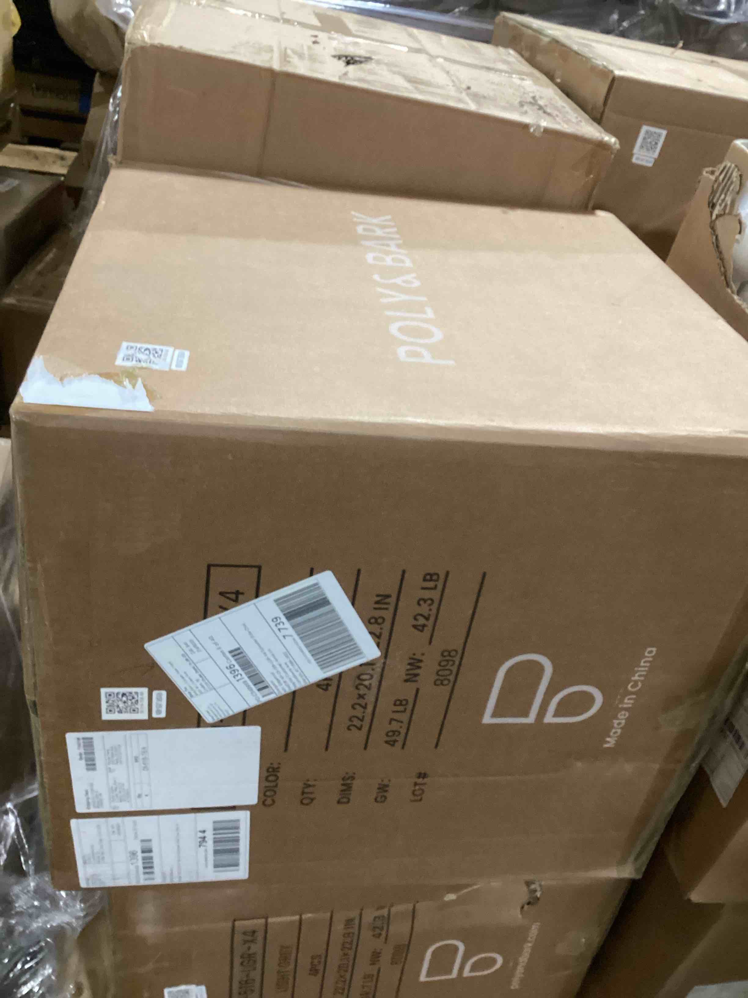 https://s3.amazonaws.com/lotting-images-prod/bidfta/BLU5113403_1707226516985.jpeg