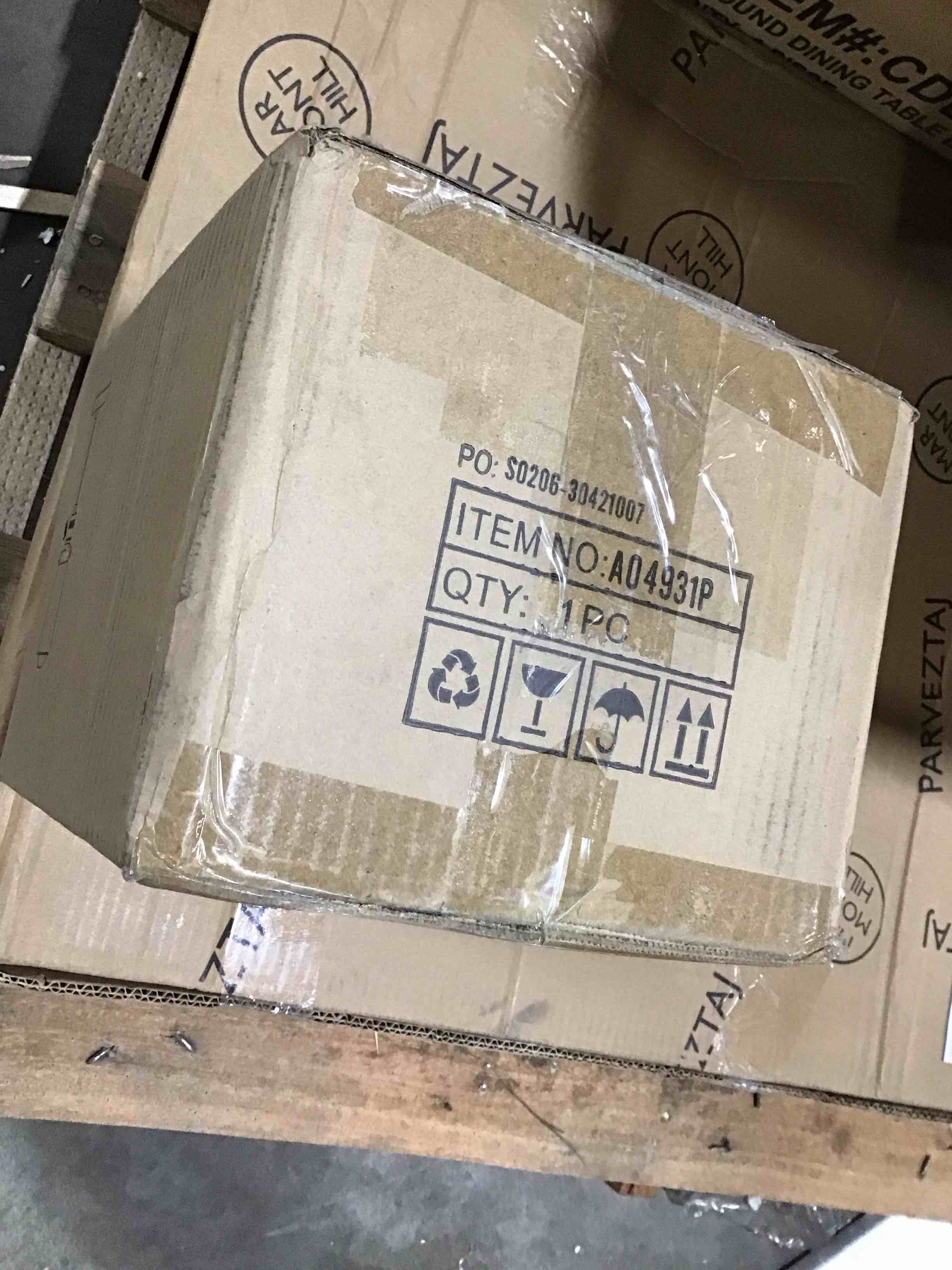 https://s3.amazonaws.com/lotting-images-prod/bidfta/BLU5113843_1708025965297.jpeg