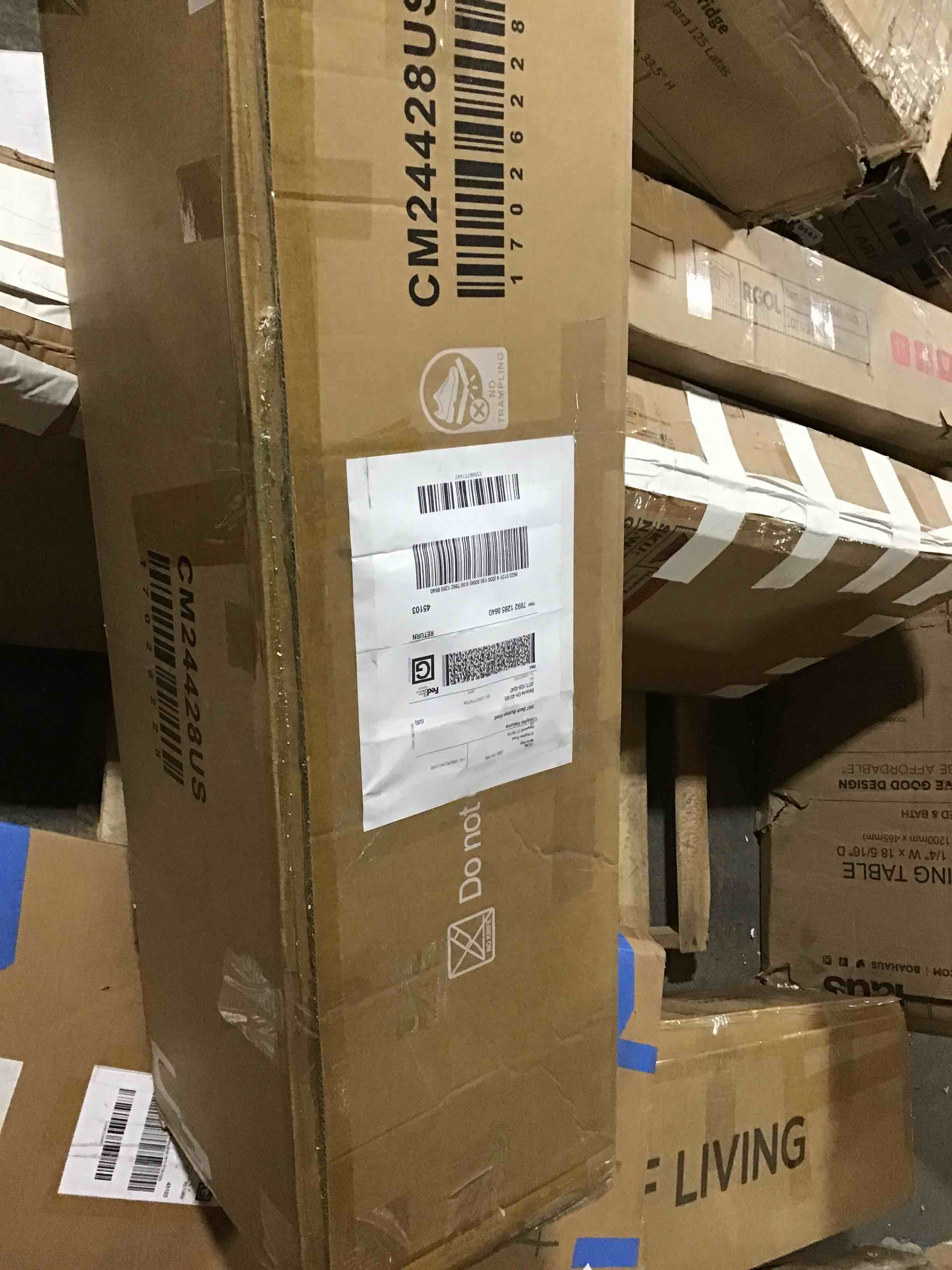 https://s3.amazonaws.com/lotting-images-prod/bidfta/BLU5114031_1706986130880.jpeg