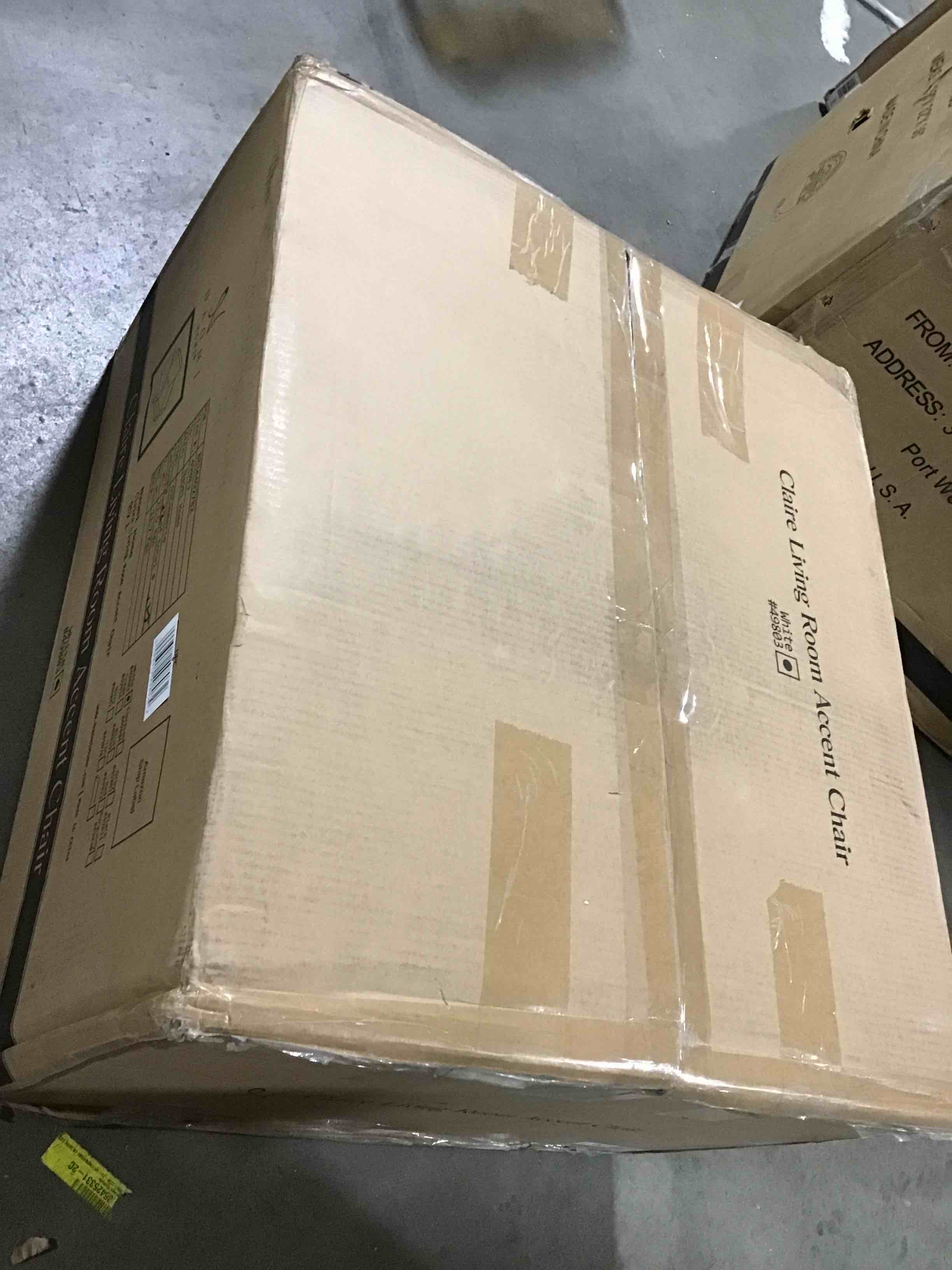 https://s3.amazonaws.com/lotting-images-prod/bidfta/BLU5114059_1707144166893.jpeg