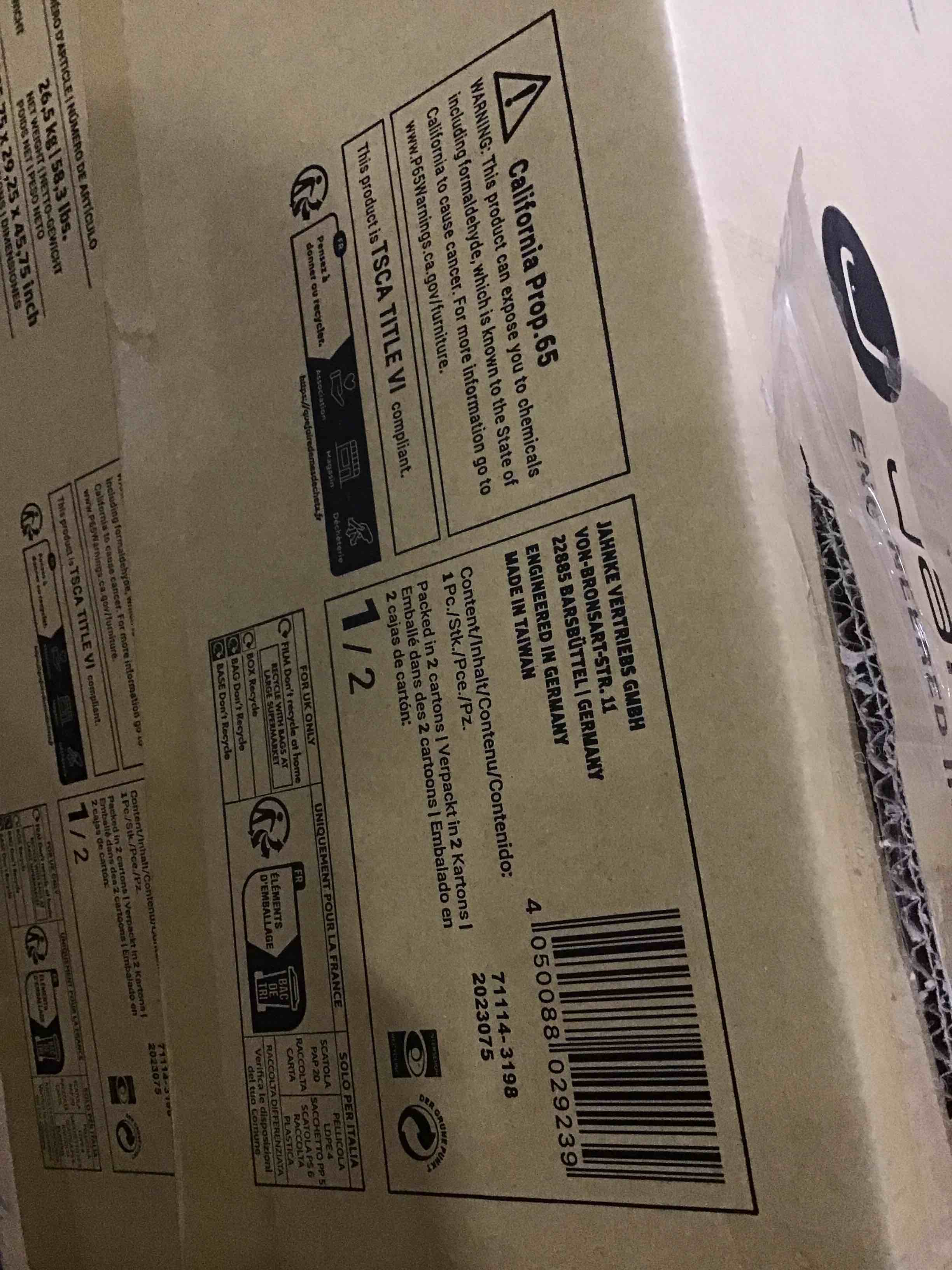 https://s3.amazonaws.com/lotting-images-prod/bidfta/BLU5114189_1707226233537.jpeg
