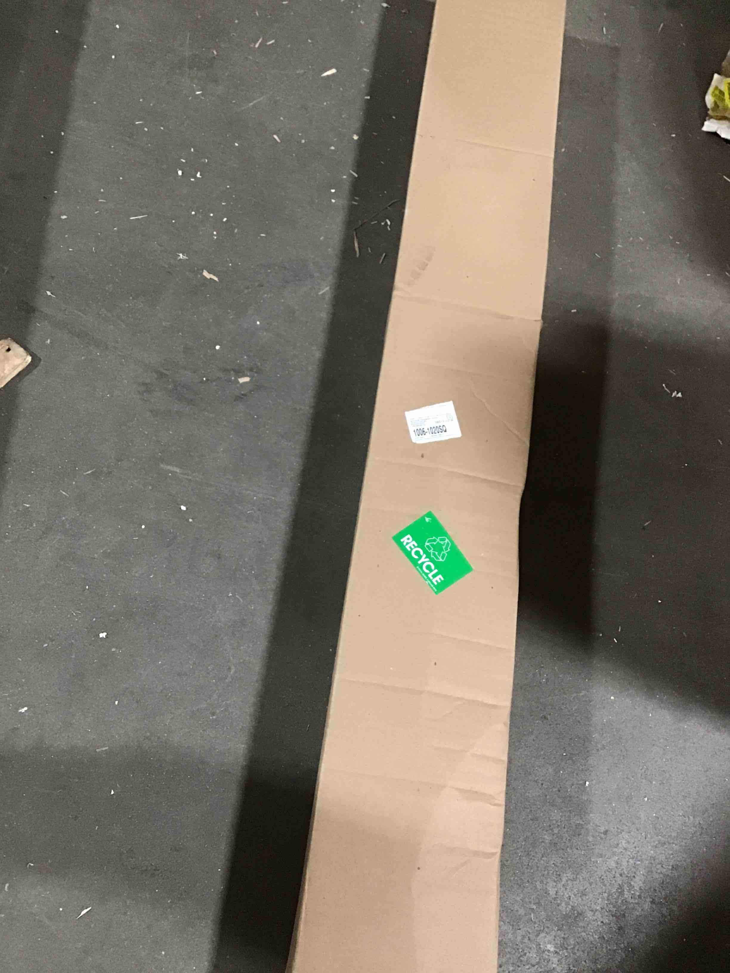 https://s3.amazonaws.com/lotting-images-prod/bidfta/BLU5114478_1707504554460.jpeg
