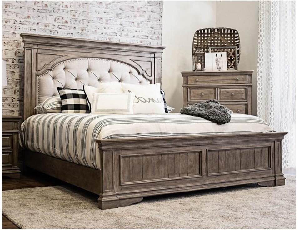 Highland Park King Upholstered Panel Bed (HP900SRD/HP900KHBD/HP900KFBD) (incomplete Headboards only )