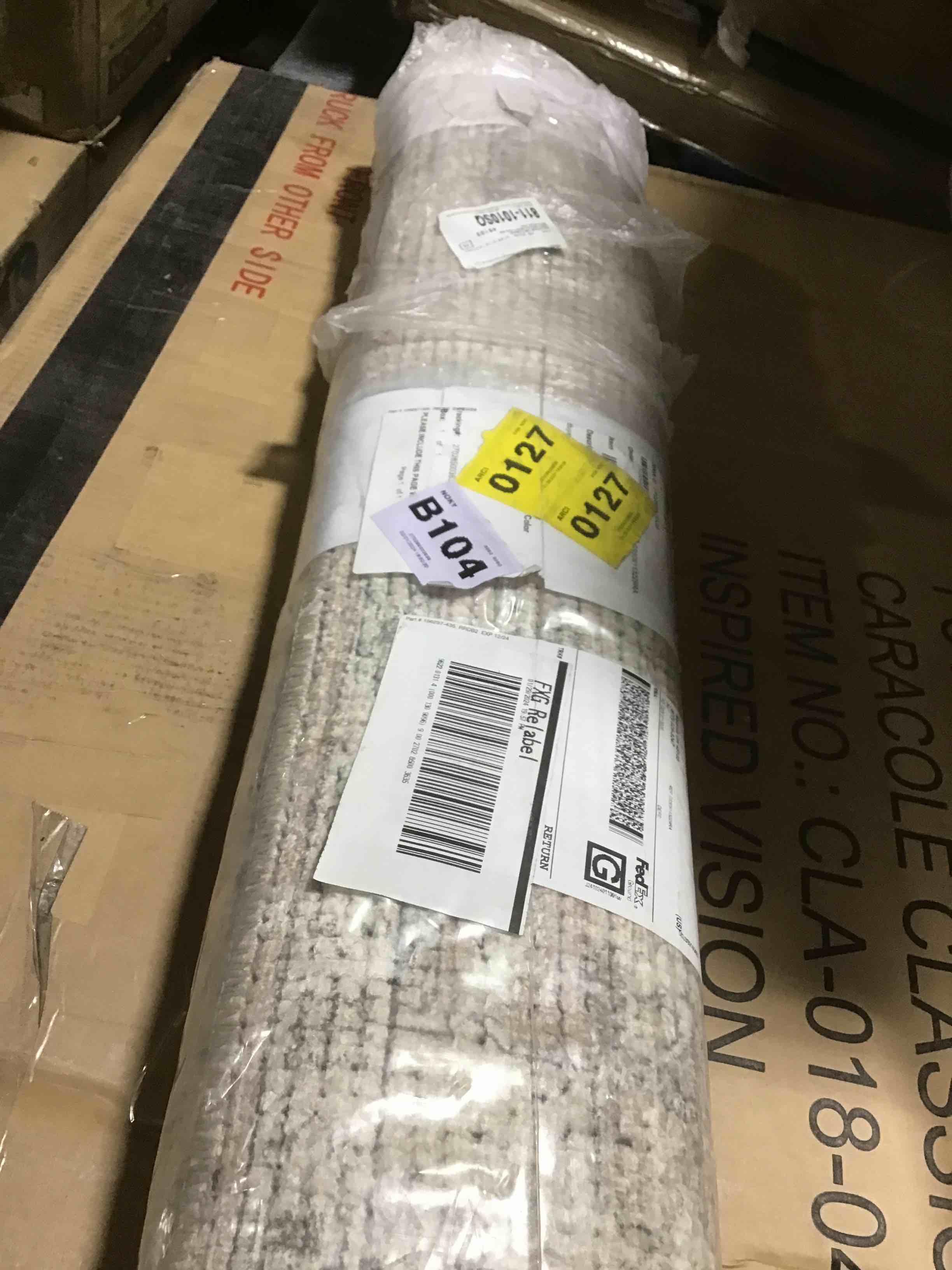 https://s3.amazonaws.com/lotting-images-prod/bidfta/BLU5115343_1708521404793.jpeg